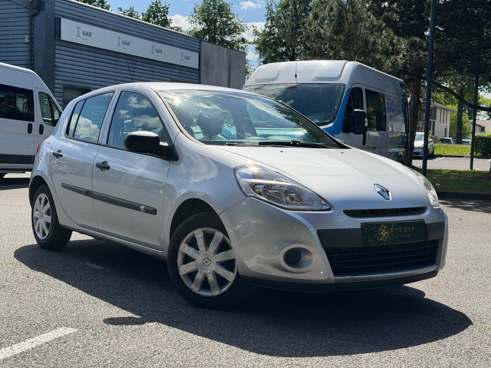 RENAULT Clio III 5 Portes Phase 2 1.5 dCi eco2 75 cv Alizé / Moteur 160 000KM / Idéal Jeune permis