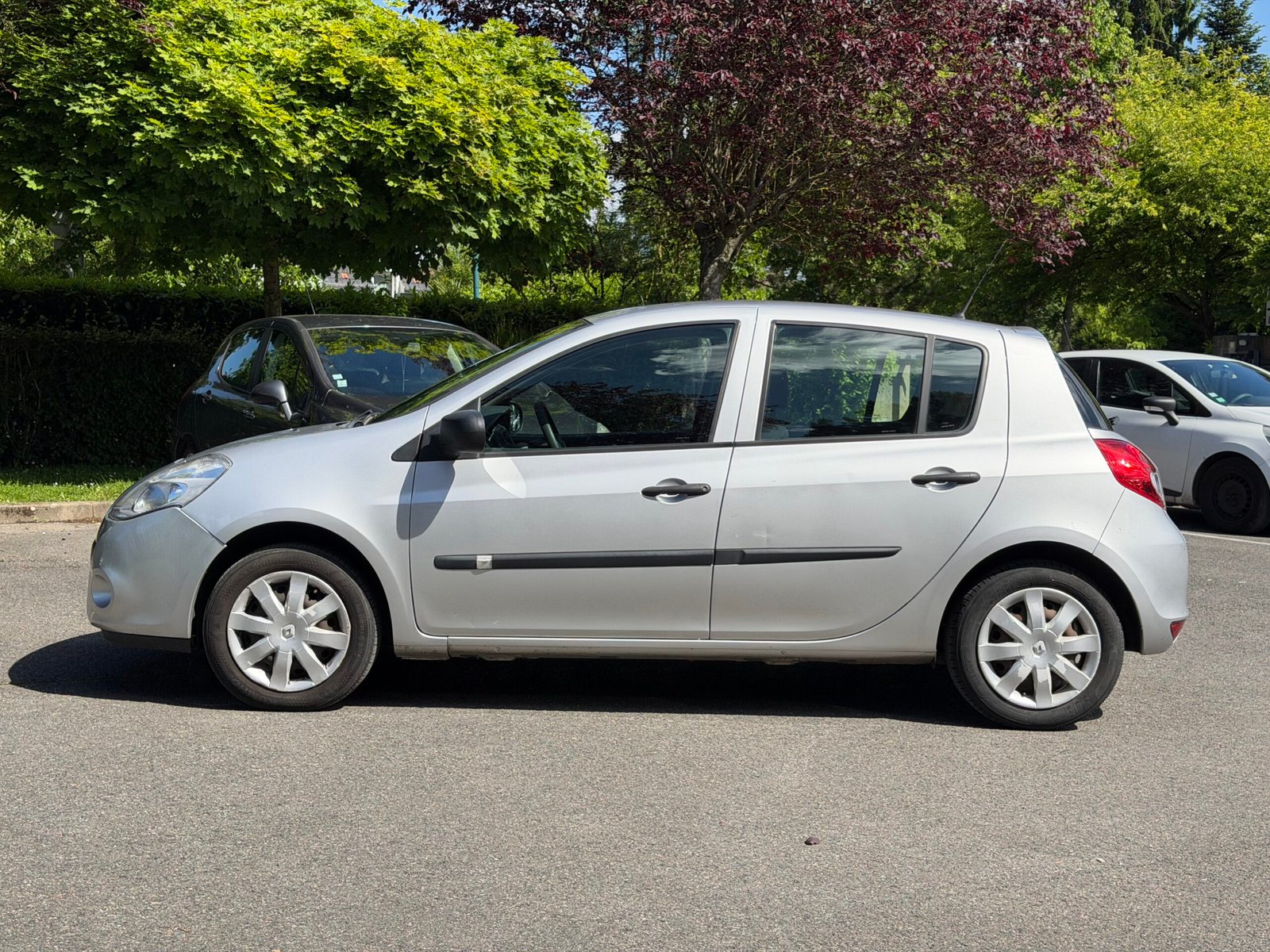 RENAULT Clio III 5 Portes Phase 2 1.5 dCi eco2 75 cv Alizé / Moteur 160 000KM / Idéal Jeune permis