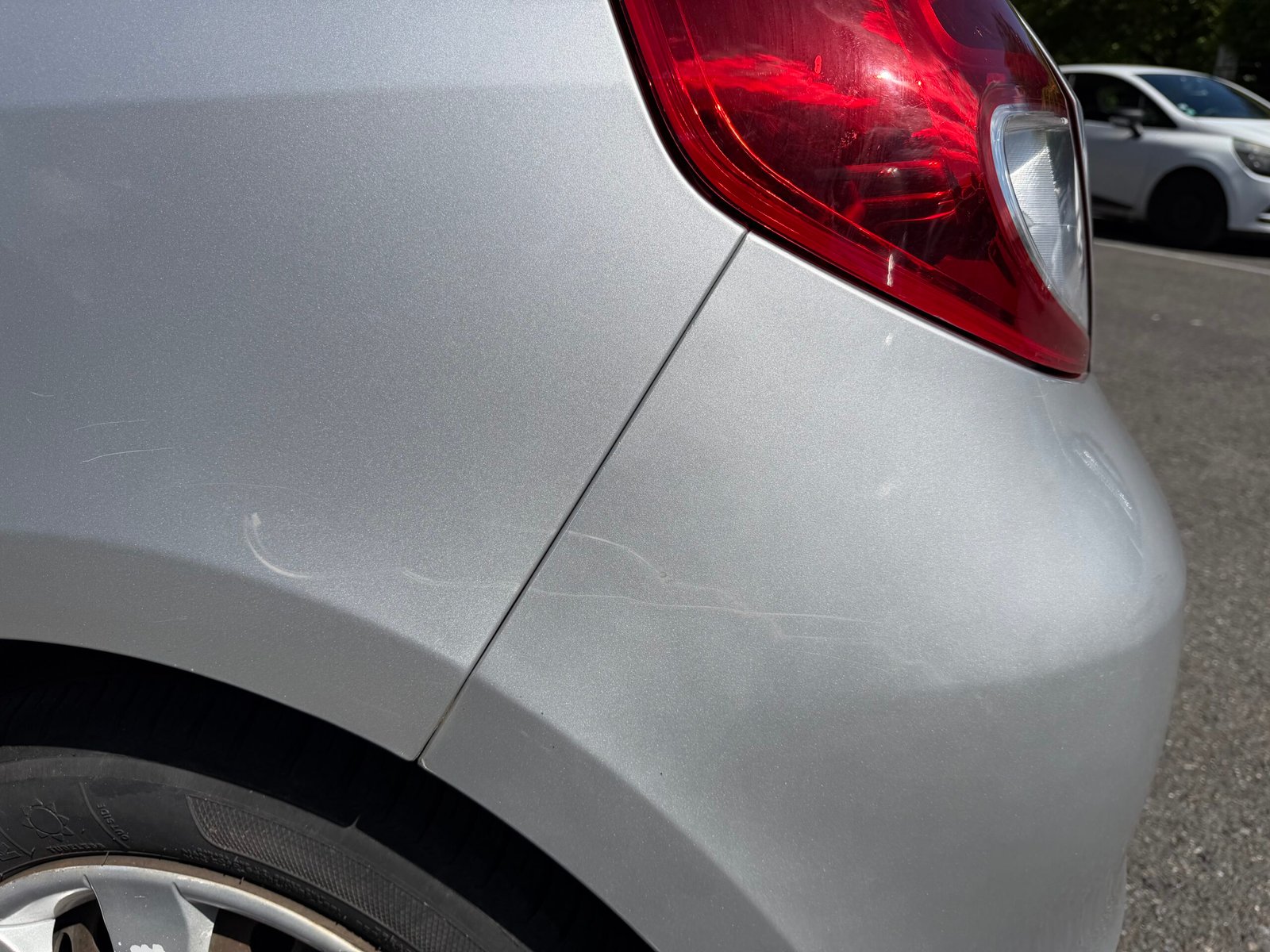 RENAULT Clio III 5 Portes Phase 2 1.5 dCi eco2 75 cv Alizé / Moteur 160 000KM / Idéal Jeune permis