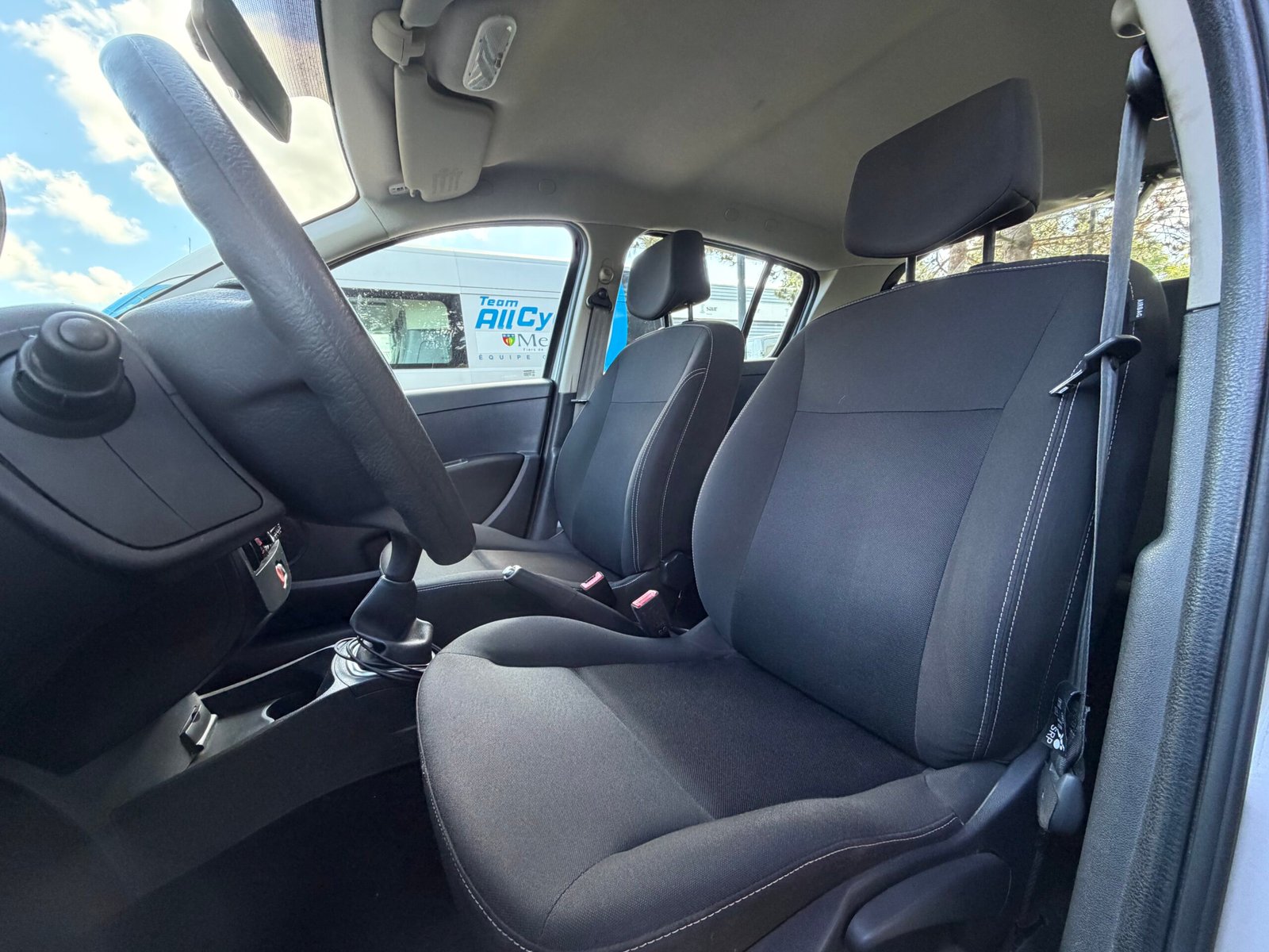 RENAULT Clio III 5 Portes Phase 2 1.5 dCi eco2 75 cv Alizé / Moteur 160 000KM / Idéal Jeune permis