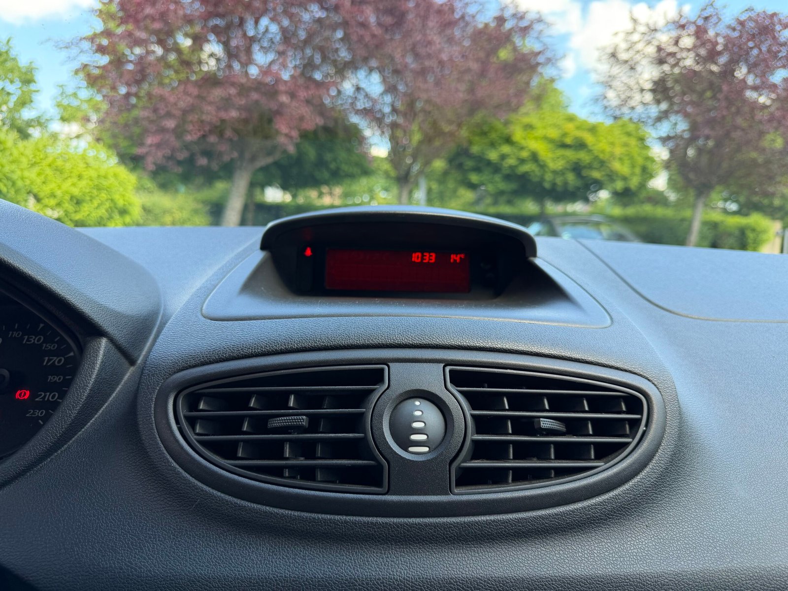 RENAULT Clio III 5 Portes Phase 2 1.5 dCi eco2 75 cv Alizé / Moteur 160 000KM / Idéal Jeune permis