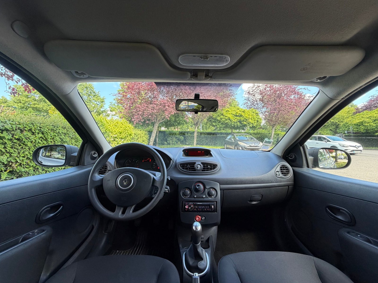 RENAULT Clio III 5 Portes Phase 2 1.5 dCi eco2 75 cv Alizé / Moteur 160 000KM / Idéal Jeune permis