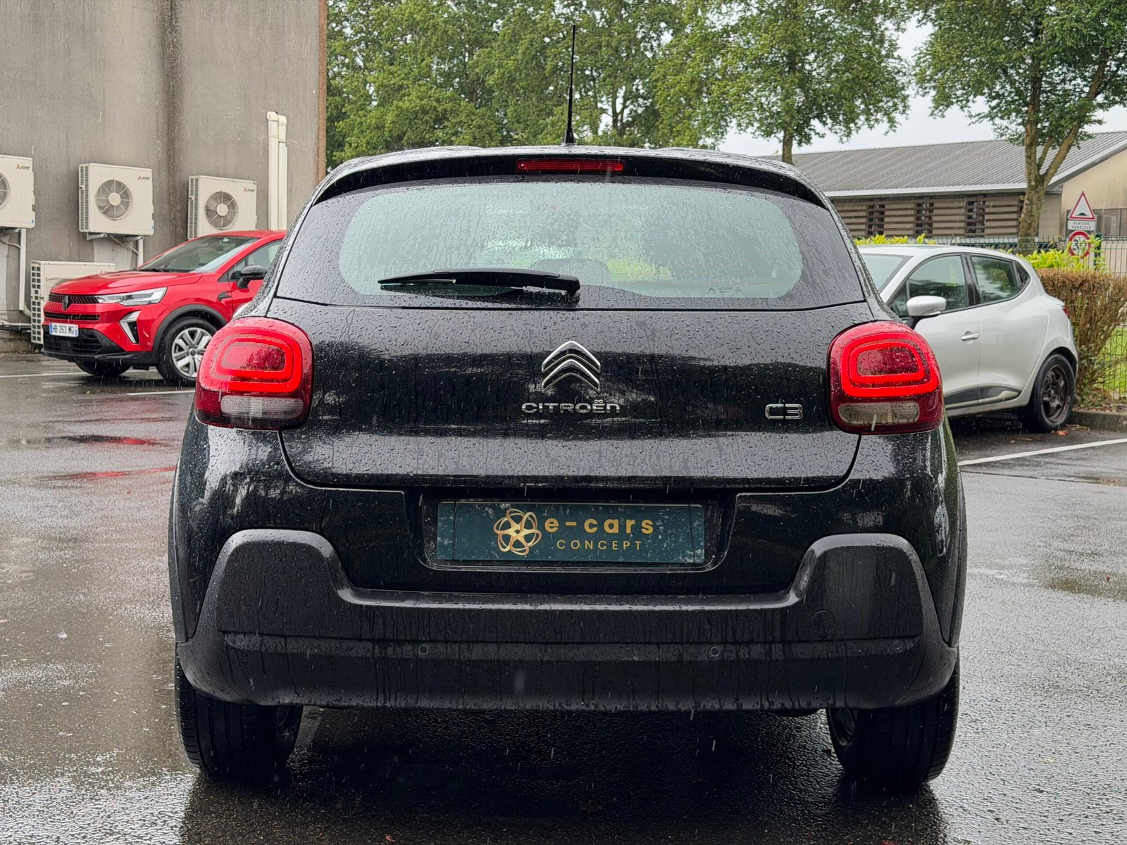 CITROEN C3 III 1.2 PURETECH 82 S&S SHINE
