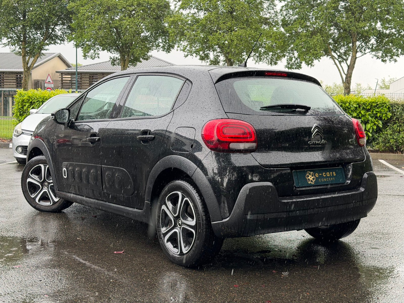 CITROEN C3 III 1.2 PURETECH 82 S&S SHINE