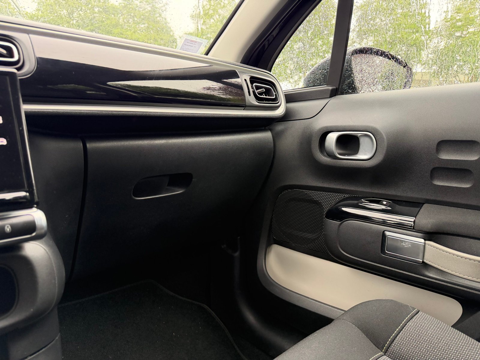 CITROEN C3 III 1.2 PURETECH 82 S&S SHINE