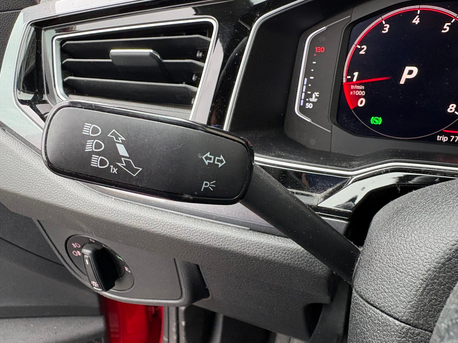 Volkswagen POLO GTI 2.0 TFSI DSG6 200cv