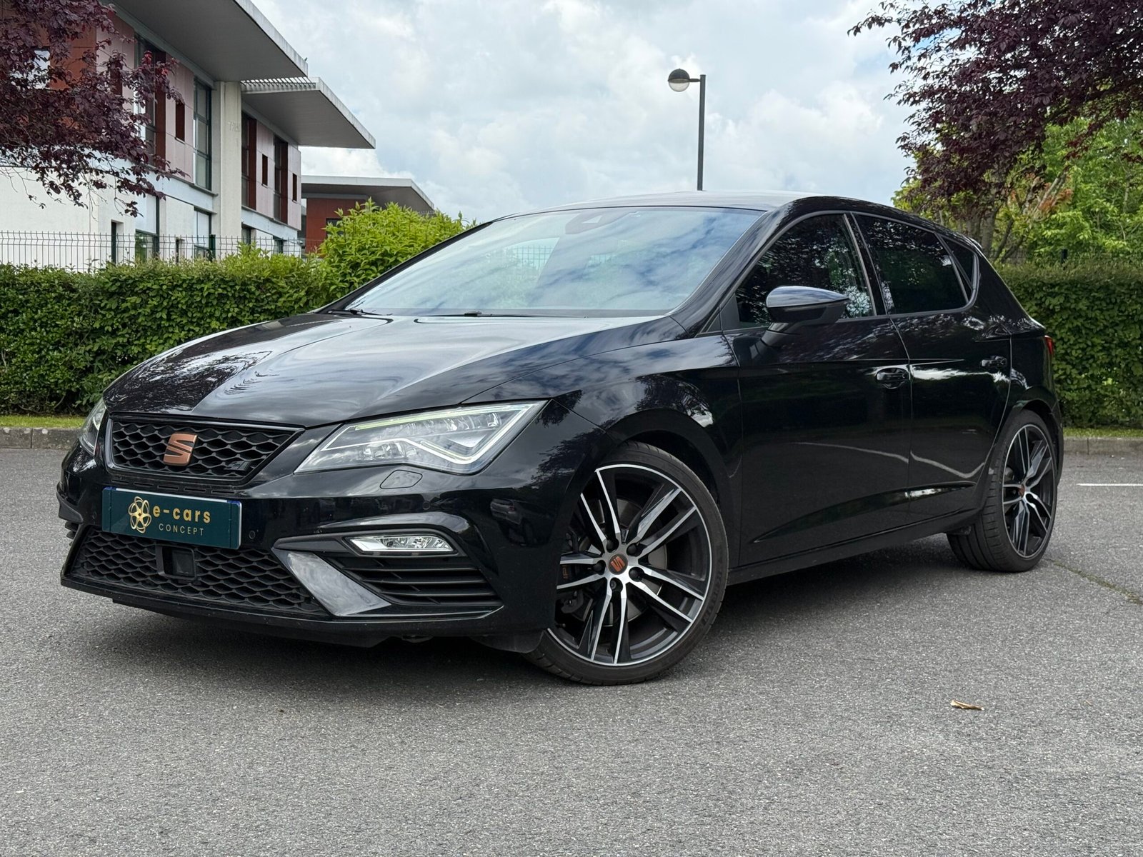 SEAT Leon Cupra III Phase 2 Cupra 2.0 TSI 16V DSG6 290 cv Boîte auto