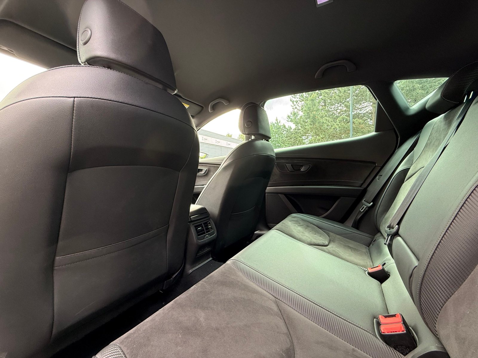 SEAT Leon Cupra III Phase 2 Cupra 2.0 TSI 16V DSG6 290 cv Boîte auto