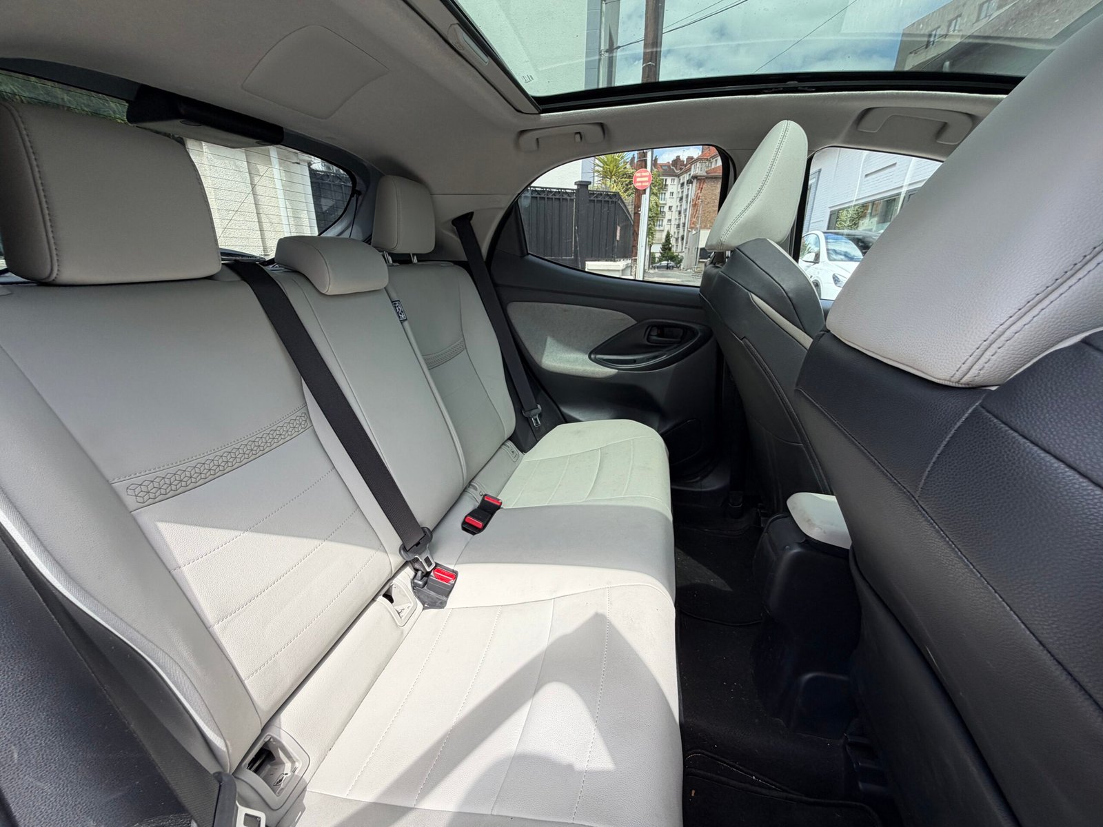 TOYOTA Yaris IV Hybride Collection