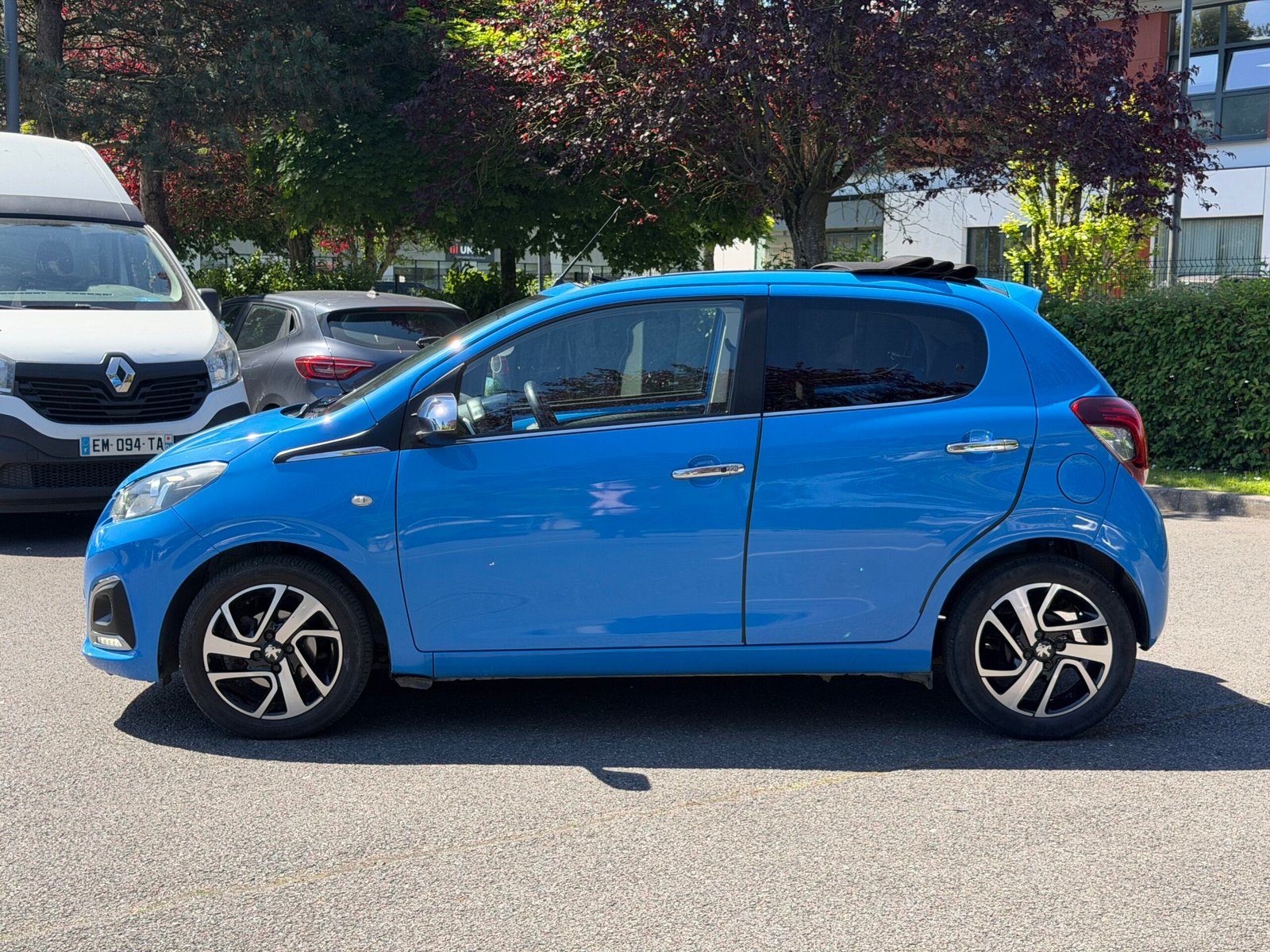 PEUGEOT 108 – 5 Portes TOP 1.2 VTi 12V 82 cv Allure Top