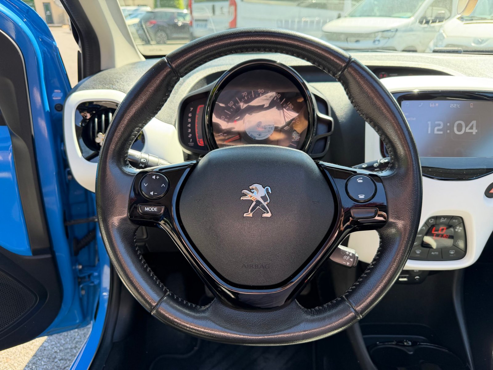 PEUGEOT 108 – 5 Portes TOP 1.2 VTi 12V 82 cv Allure Top