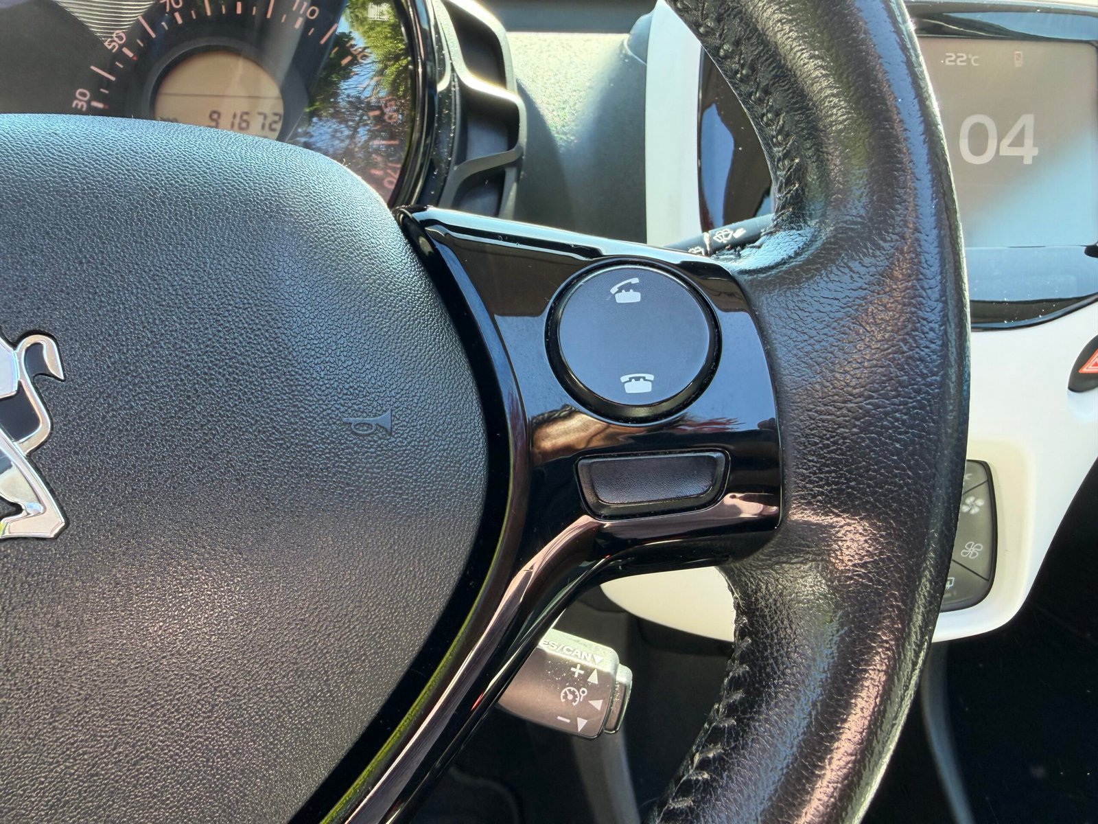 PEUGEOT 108 – 5 Portes TOP 1.2 VTi 12V 82 cv Allure Top