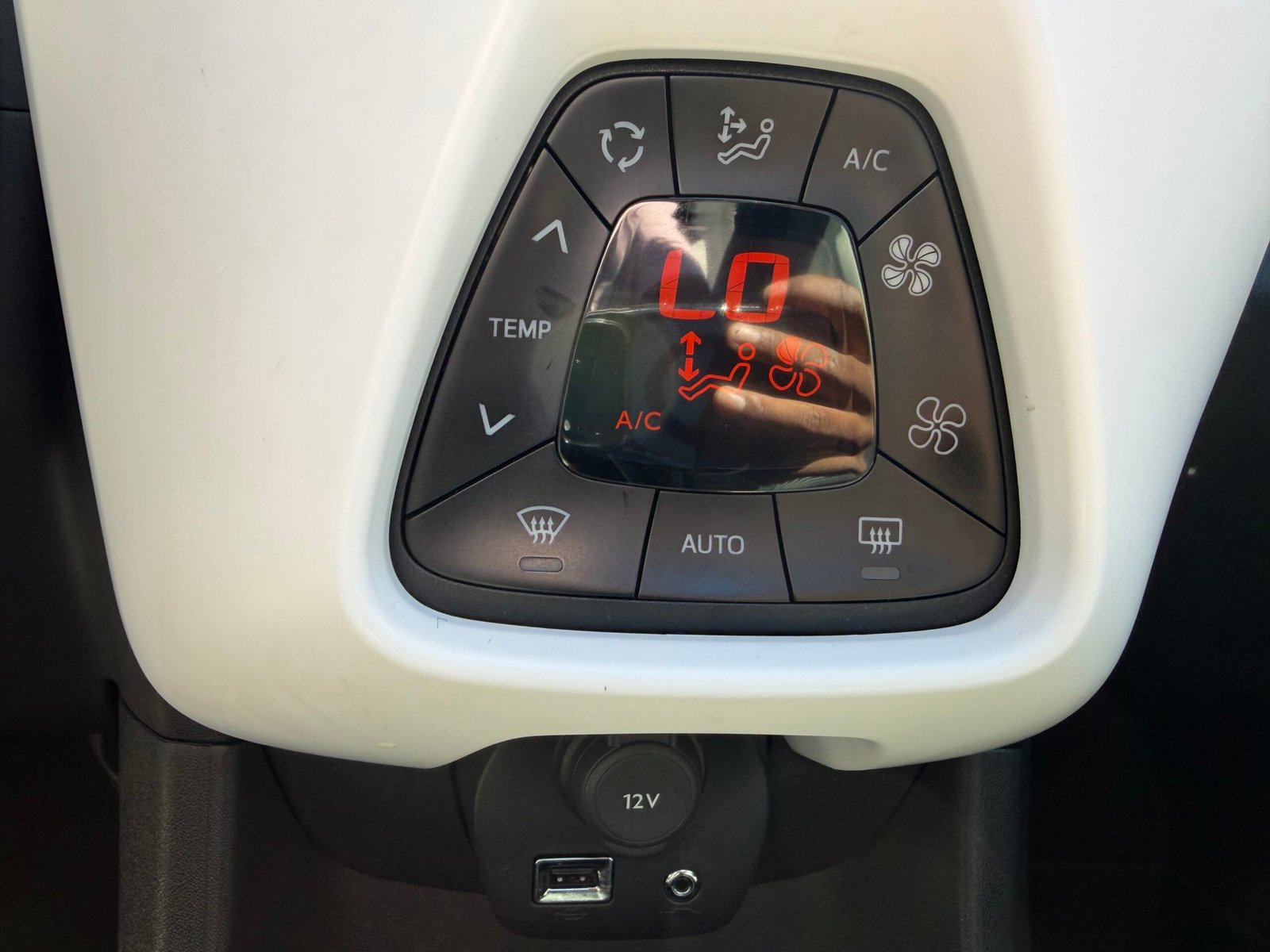 PEUGEOT 108 – 5 Portes TOP 1.2 VTi 12V 82 cv Allure Top