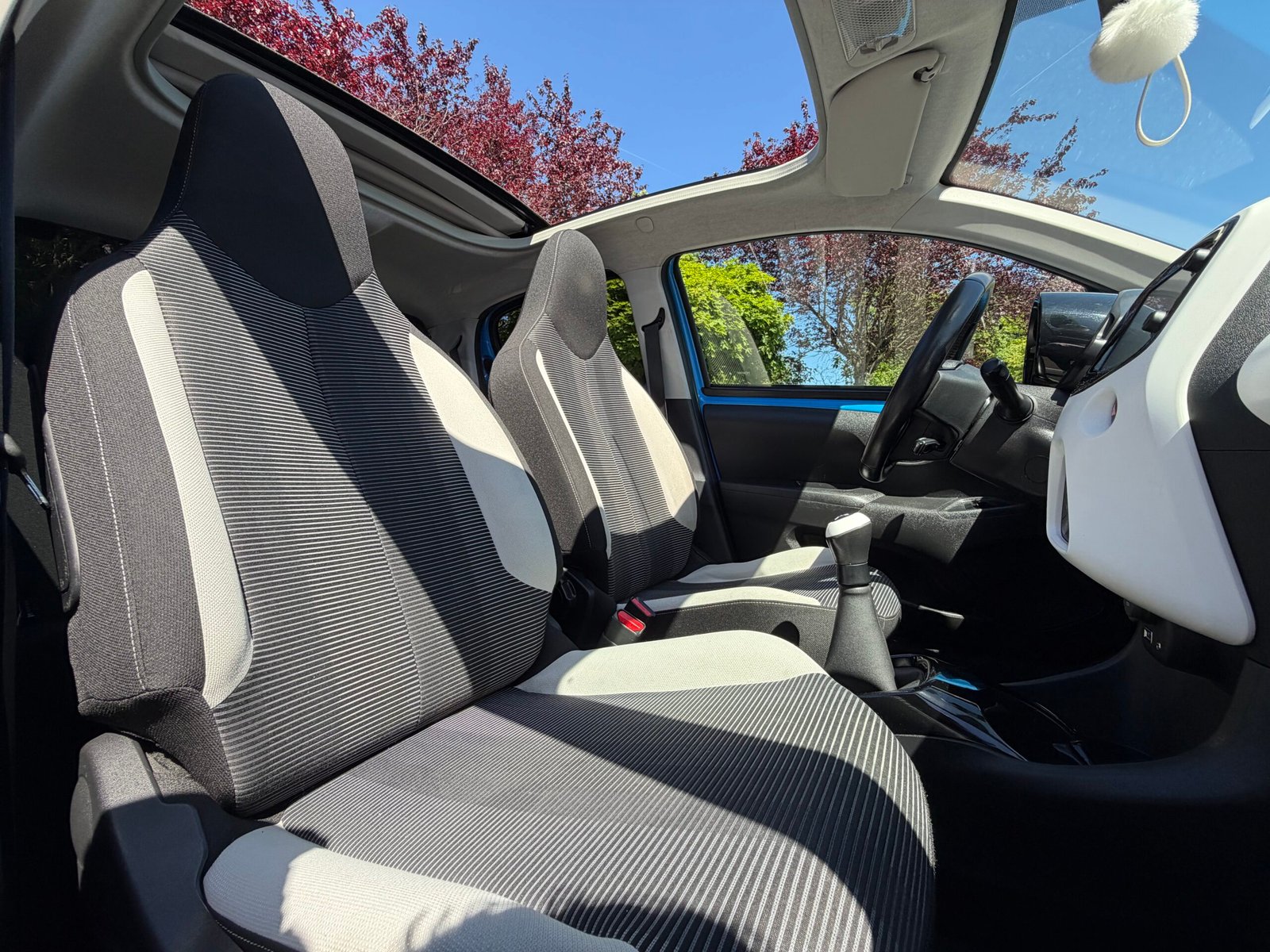 PEUGEOT 108 – 5 Portes TOP 1.2 VTi 12V 82 cv Allure Top
