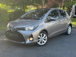 TOYOTA Yaris 3 Phase 2 1.5 VVTi 16V HSD Hybrid 100h E-CVT 75 cv Boîte auto Dynamic