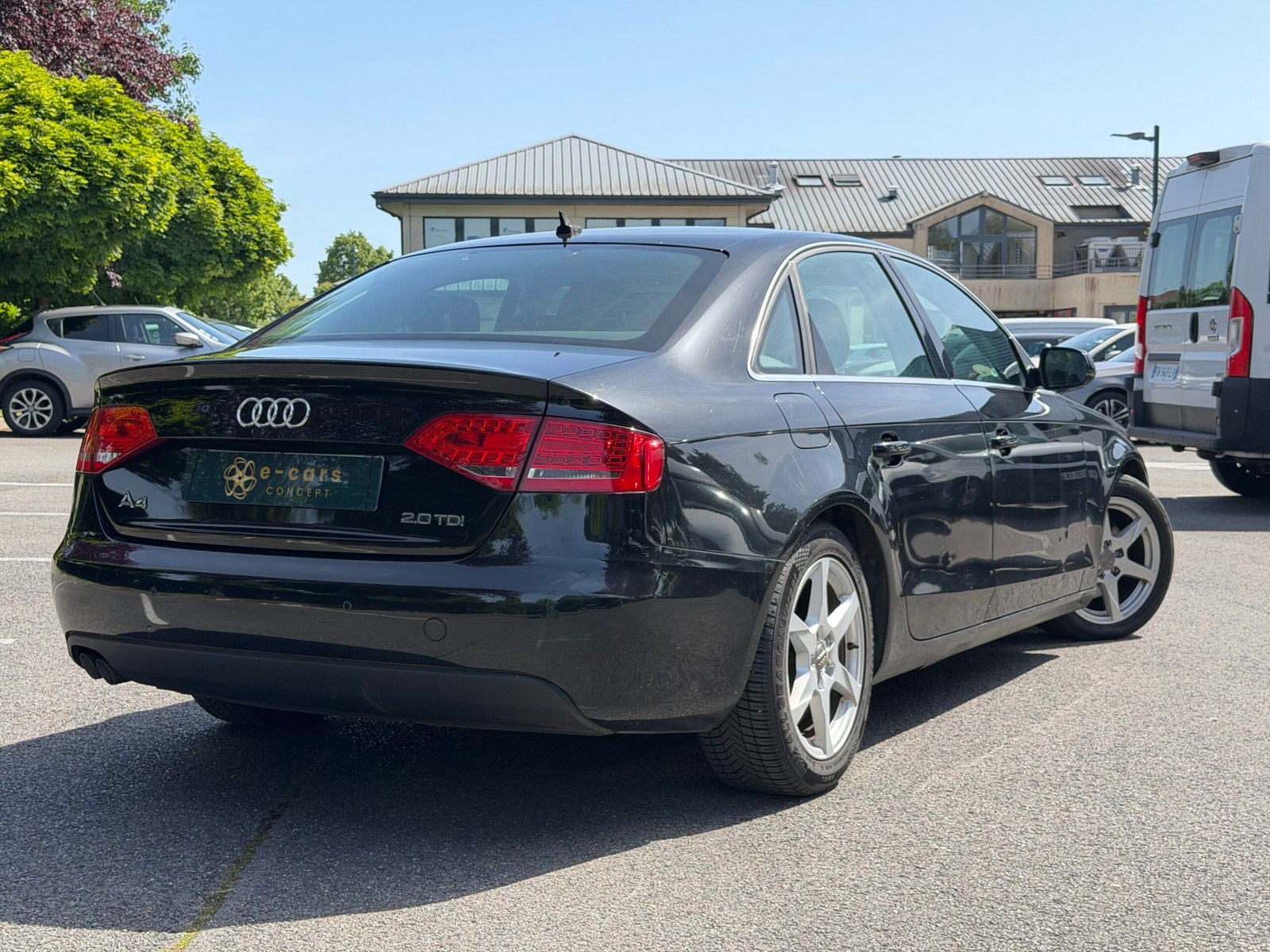 AUDI A4 – 2.0 TDi 16V FAP 143 cv Ambiente