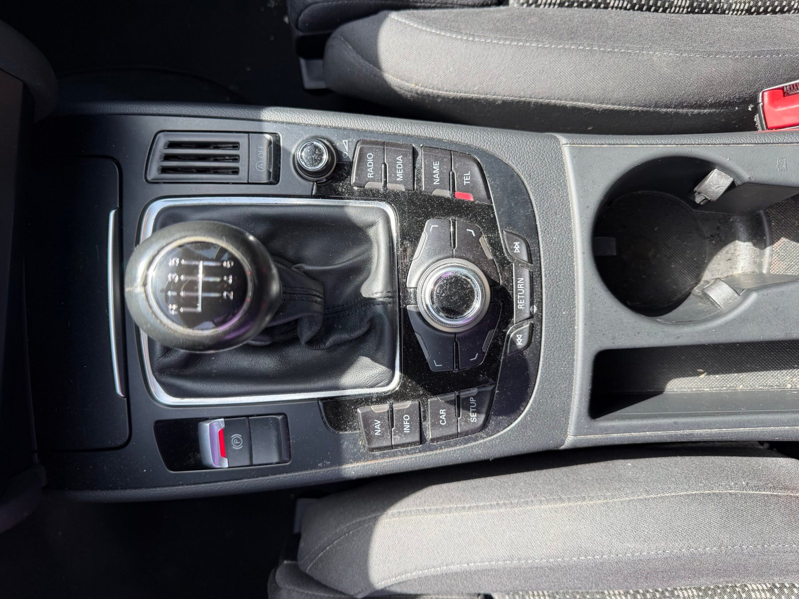 AUDI A4 – 2.0 TDi 16V FAP 143 cv Ambiente