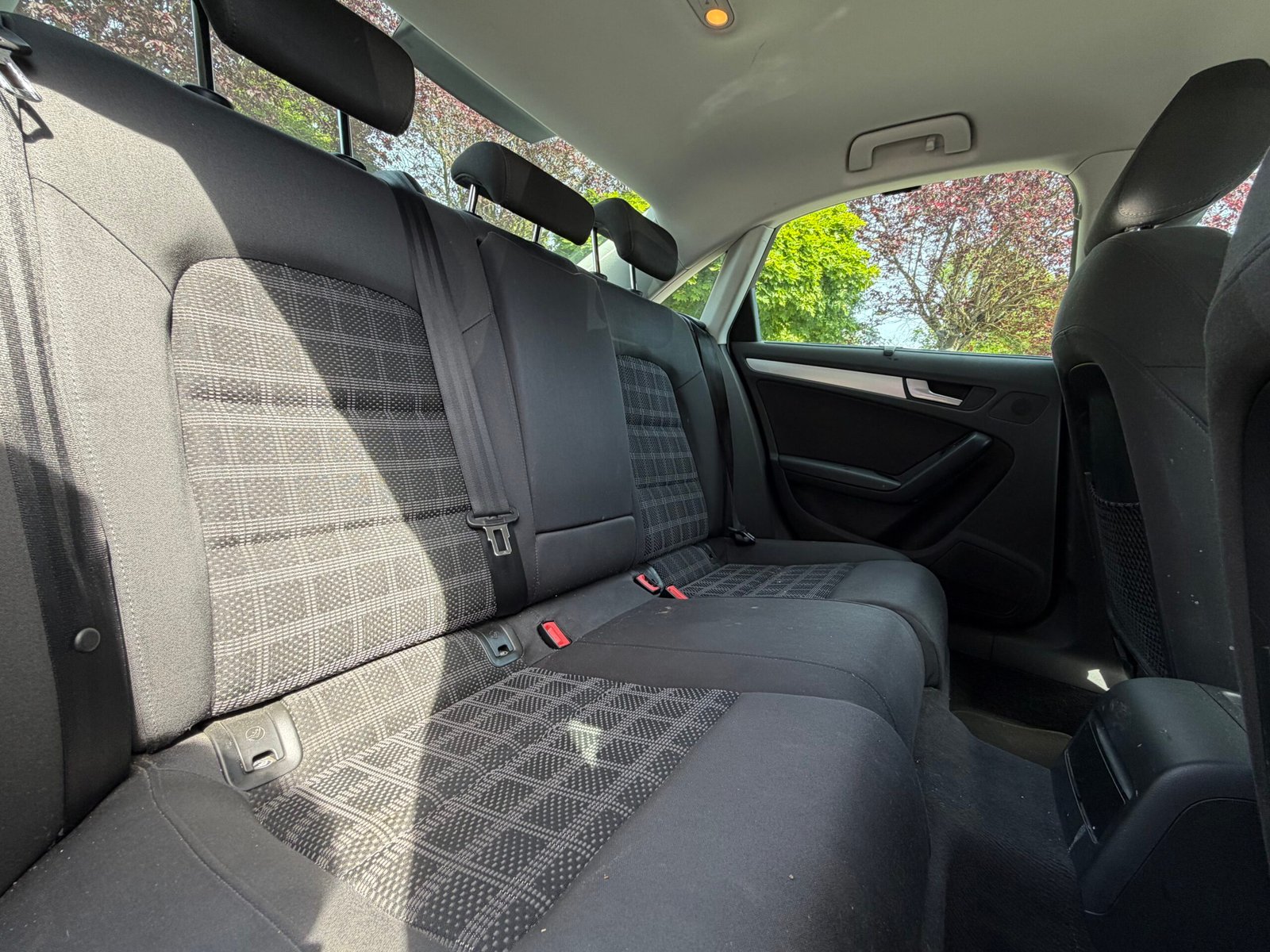 AUDI A4 – 2.0 TDi 16V FAP 143 cv Ambiente