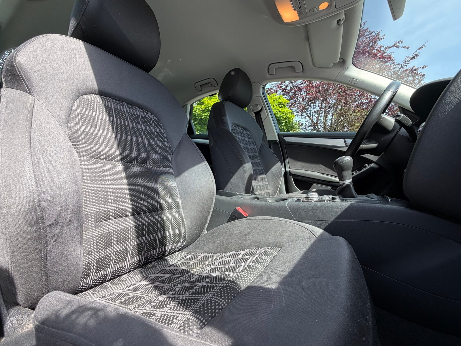 AUDI A4 – 2.0 TDi 16V FAP 143 cv Ambiente