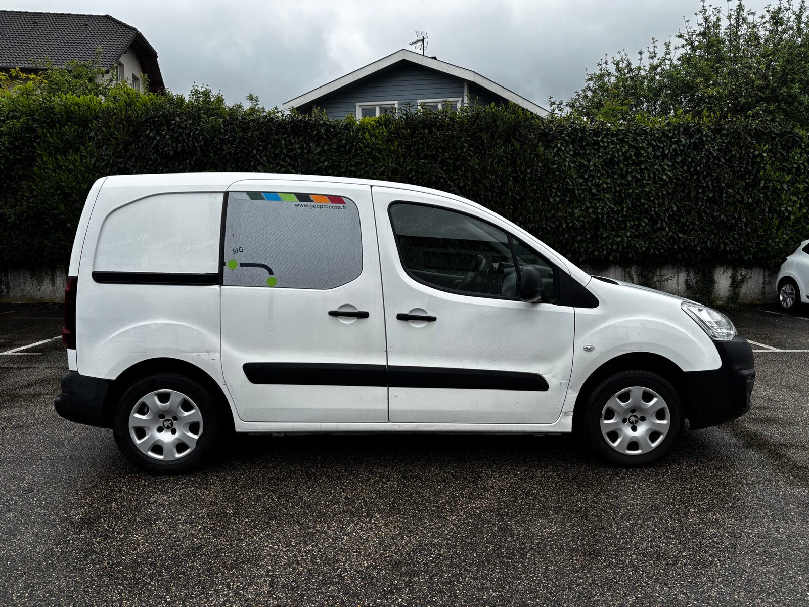PEUGEOT Partner (B9) Utilitaire Phase 2 L1 1.6 Blue HDi FAP Fourgon 100cv