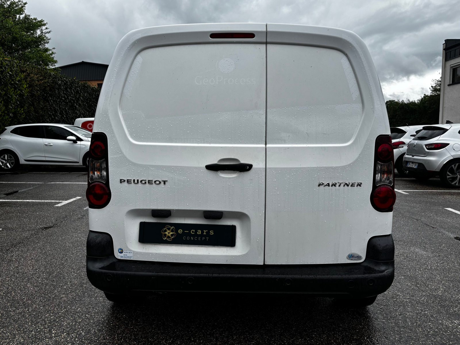 PEUGEOT Partner (B9) Utilitaire Phase 2 L1 1.6 Blue HDi FAP Fourgon 100cv