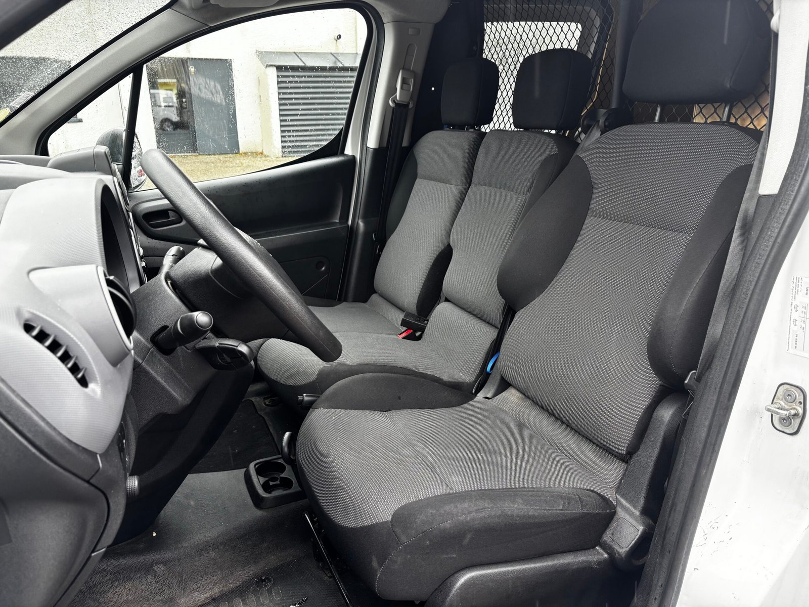 PEUGEOT Partner (B9) Utilitaire Phase 2 L1 1.6 Blue HDi FAP Fourgon 100cv
