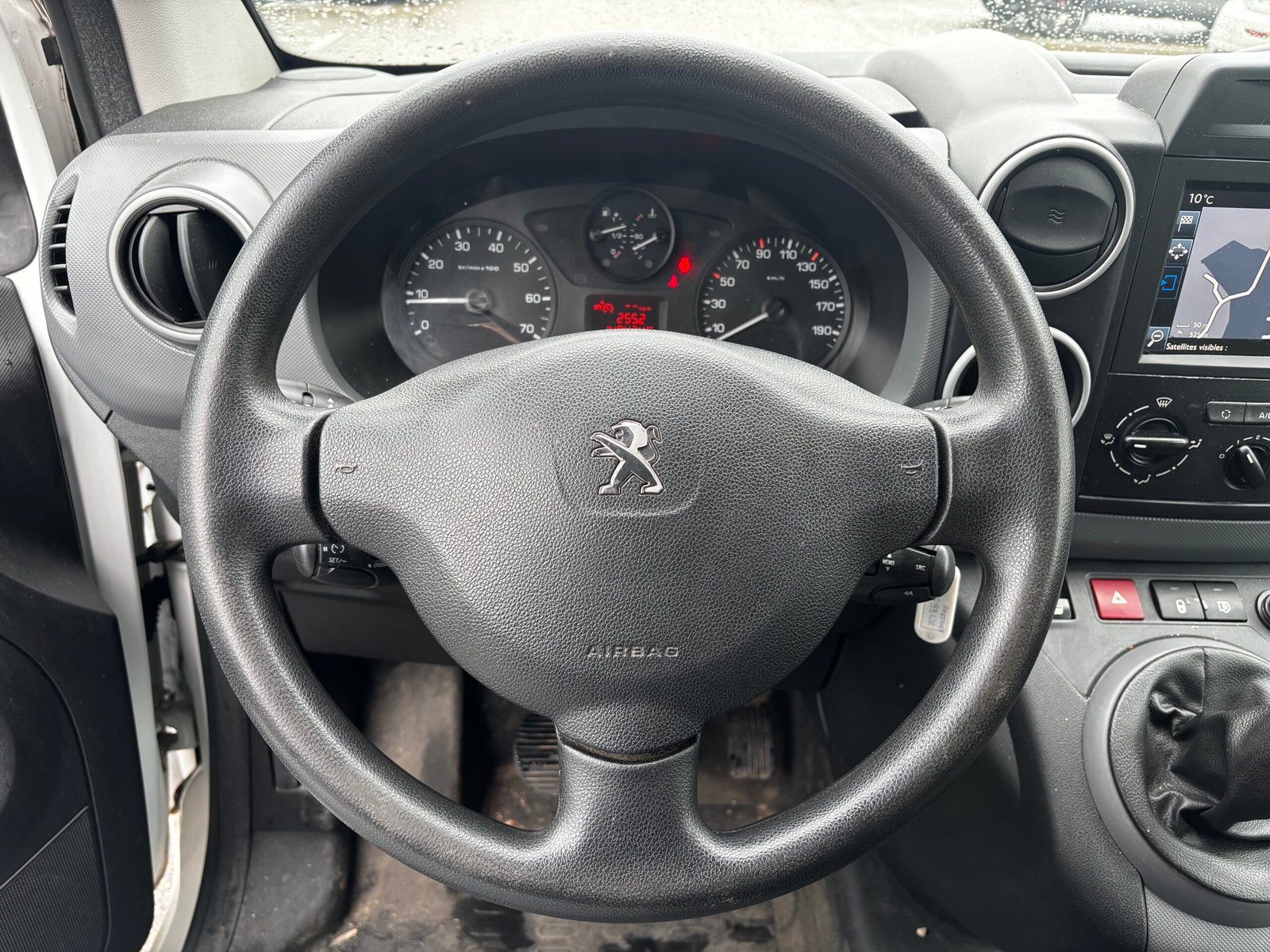 PEUGEOT Partner (B9) Utilitaire Phase 2 L1 1.6 Blue HDi FAP Fourgon 100cv