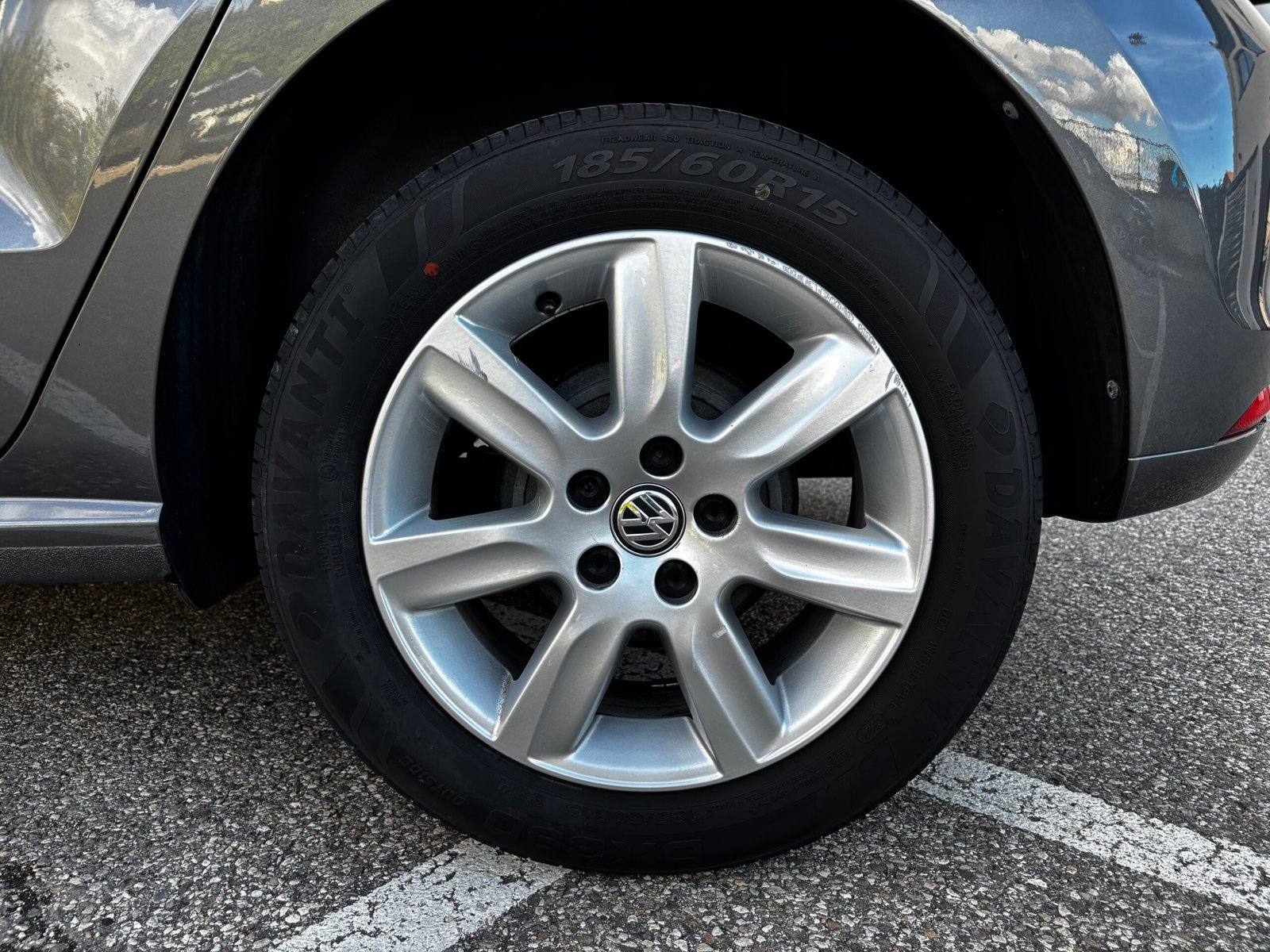 VOLKSWAGEN Polo – V 5 portes Phase 2 1.0 i 12V 60 cv