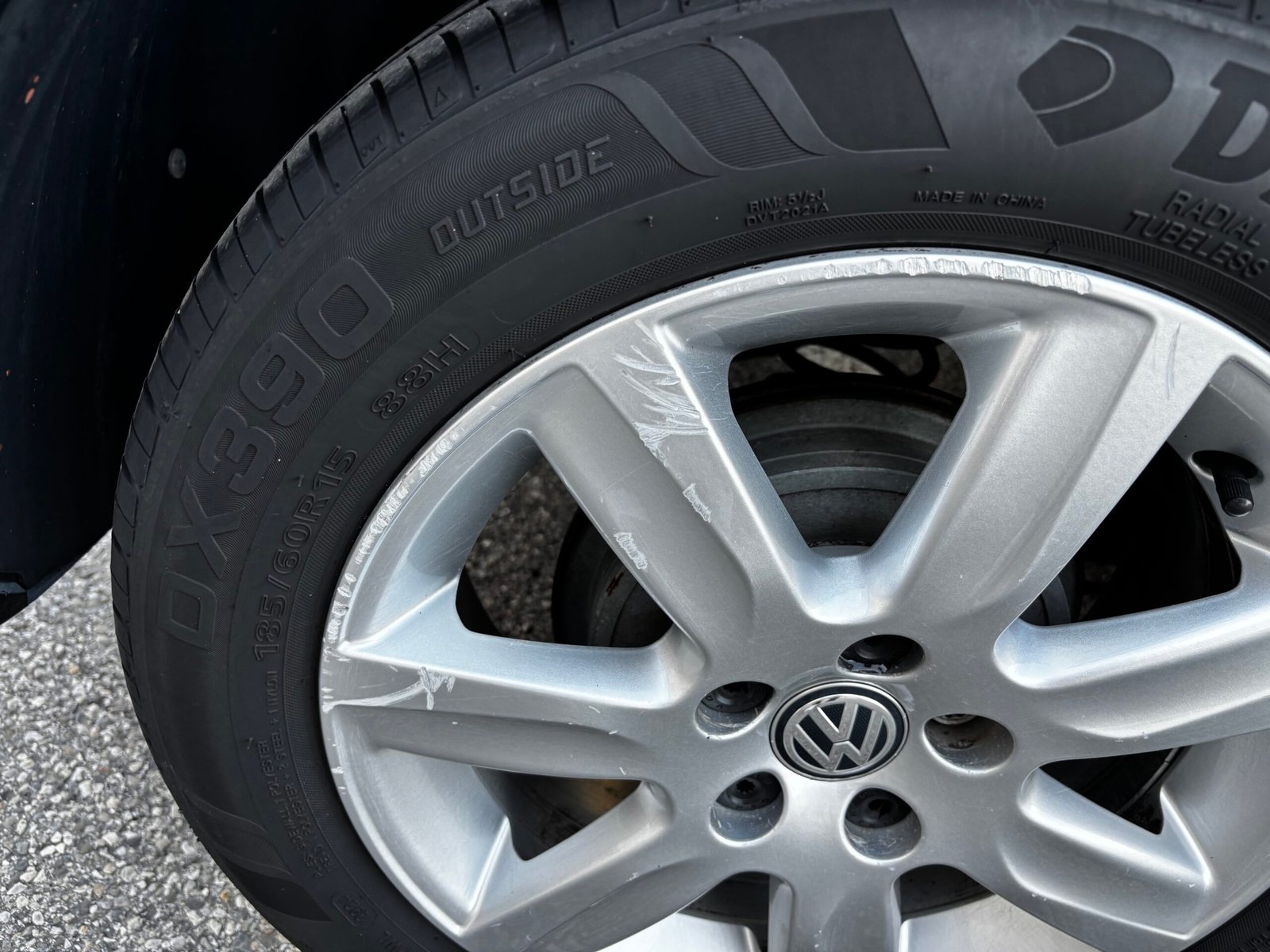 VOLKSWAGEN Polo – V 5 portes Phase 2 1.0 i 12V 60 cv