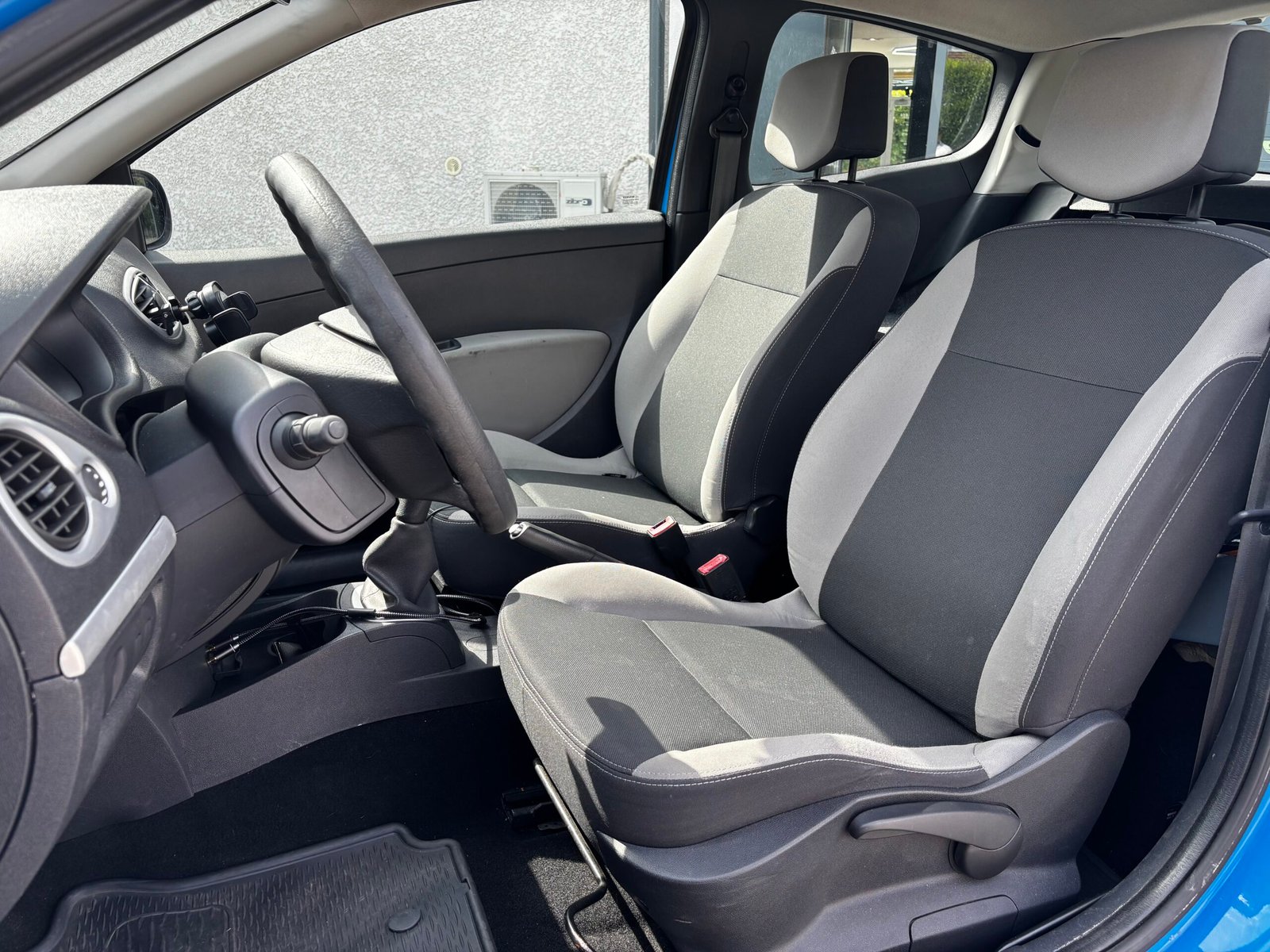 RENAULT Clio III 3 Portes societe Air Phase 2 1.5 dCi eco2 75 cv