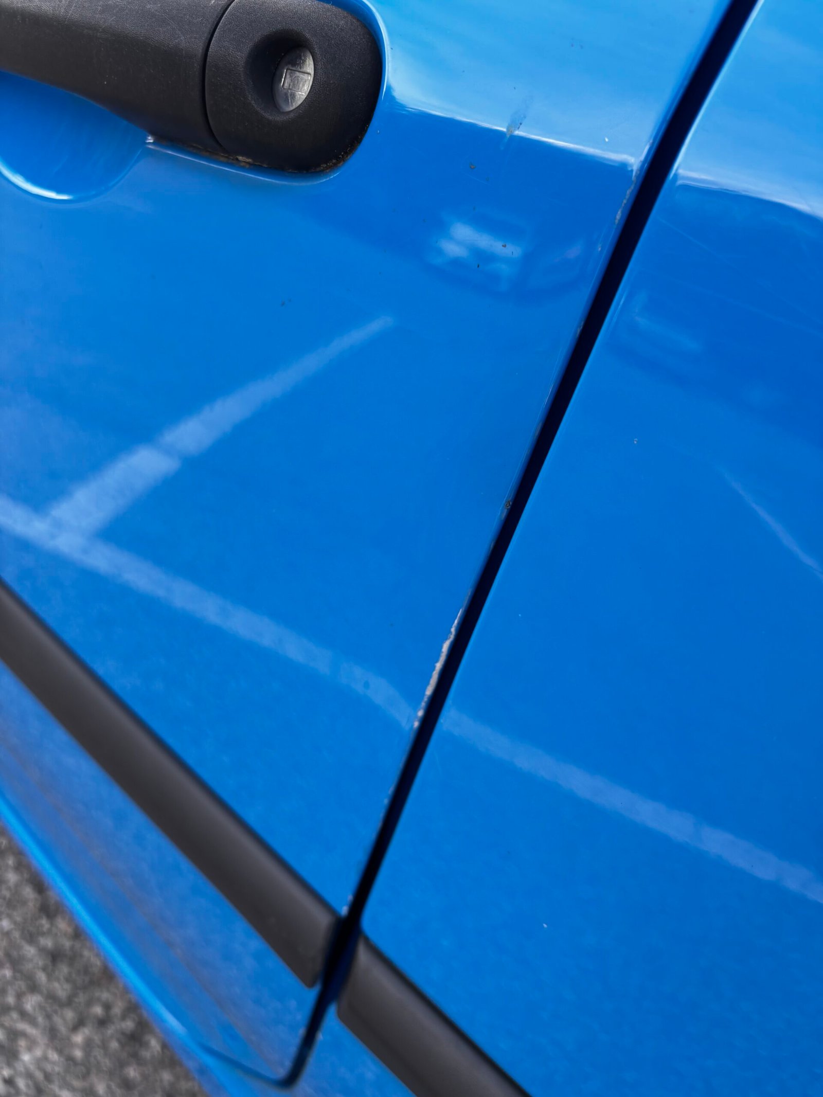 RENAULT Clio III 3 Portes societe Air Phase 2 1.5 dCi eco2 75 cv