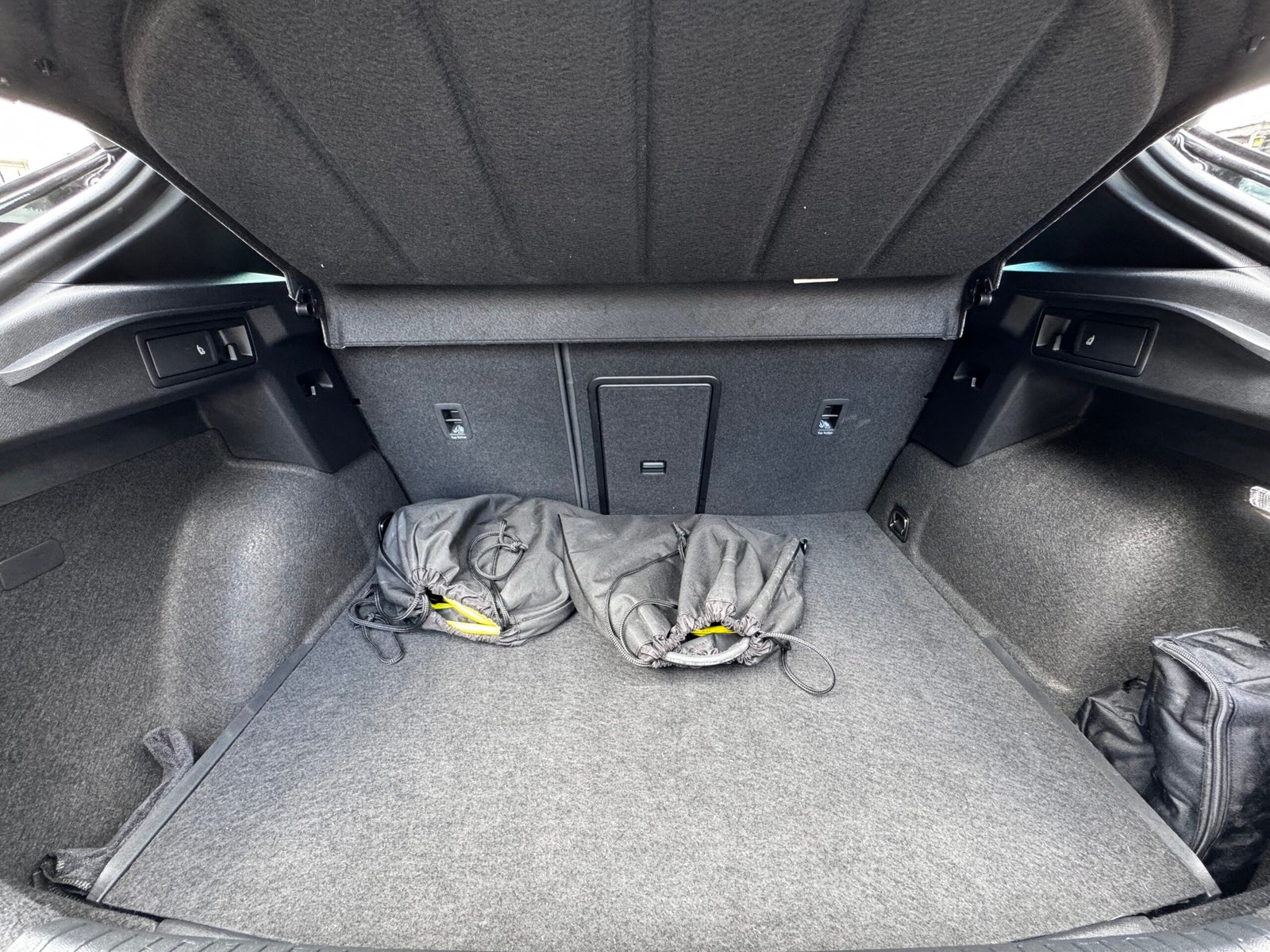 Cupra formentor VZ tribe édition TSI hybrid