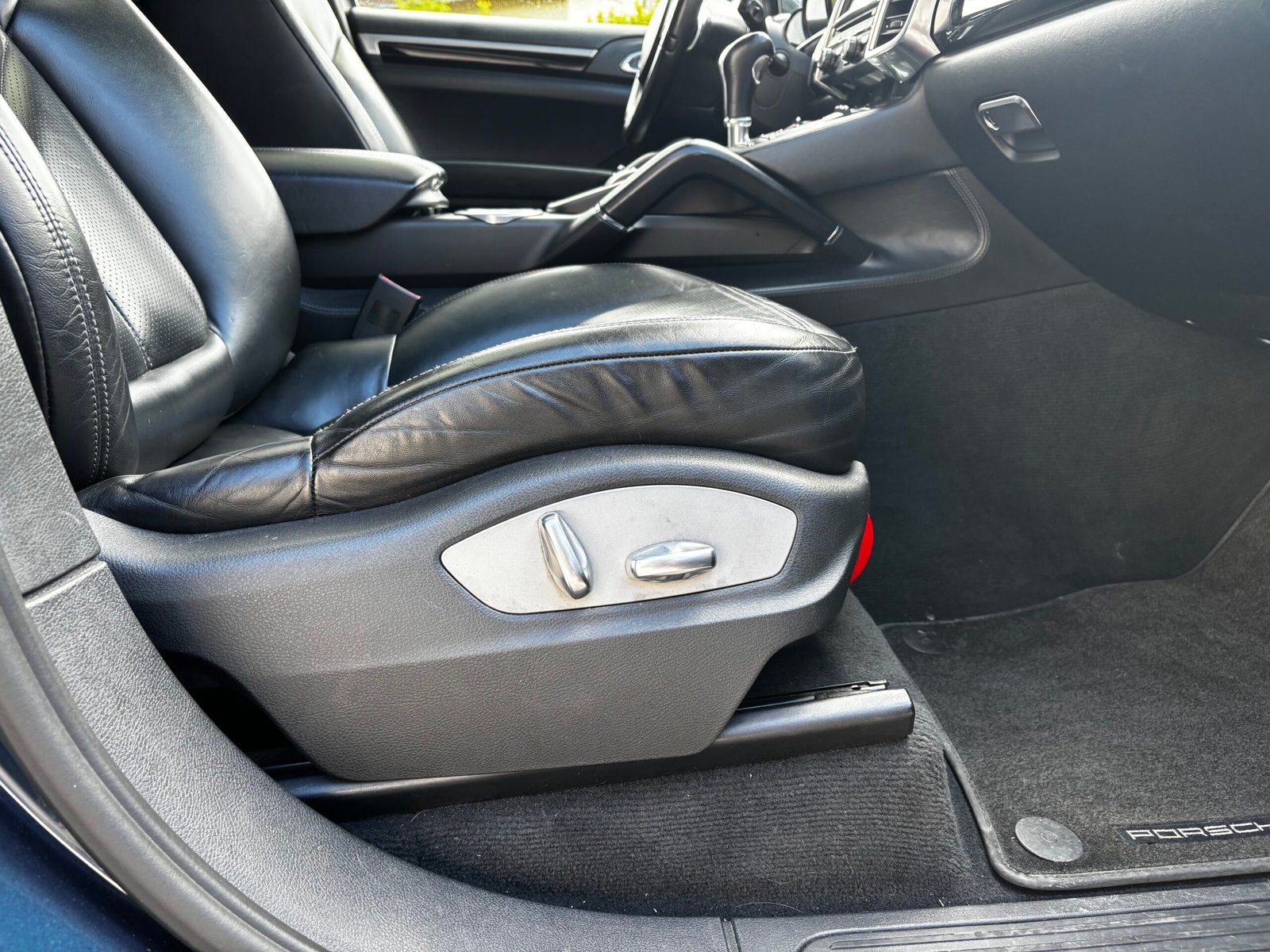 PORSCHE Cayenne Platinium edition 92A 3.0 TDi DPF V6 24V Tiptronic S 245 cv Boîte auto