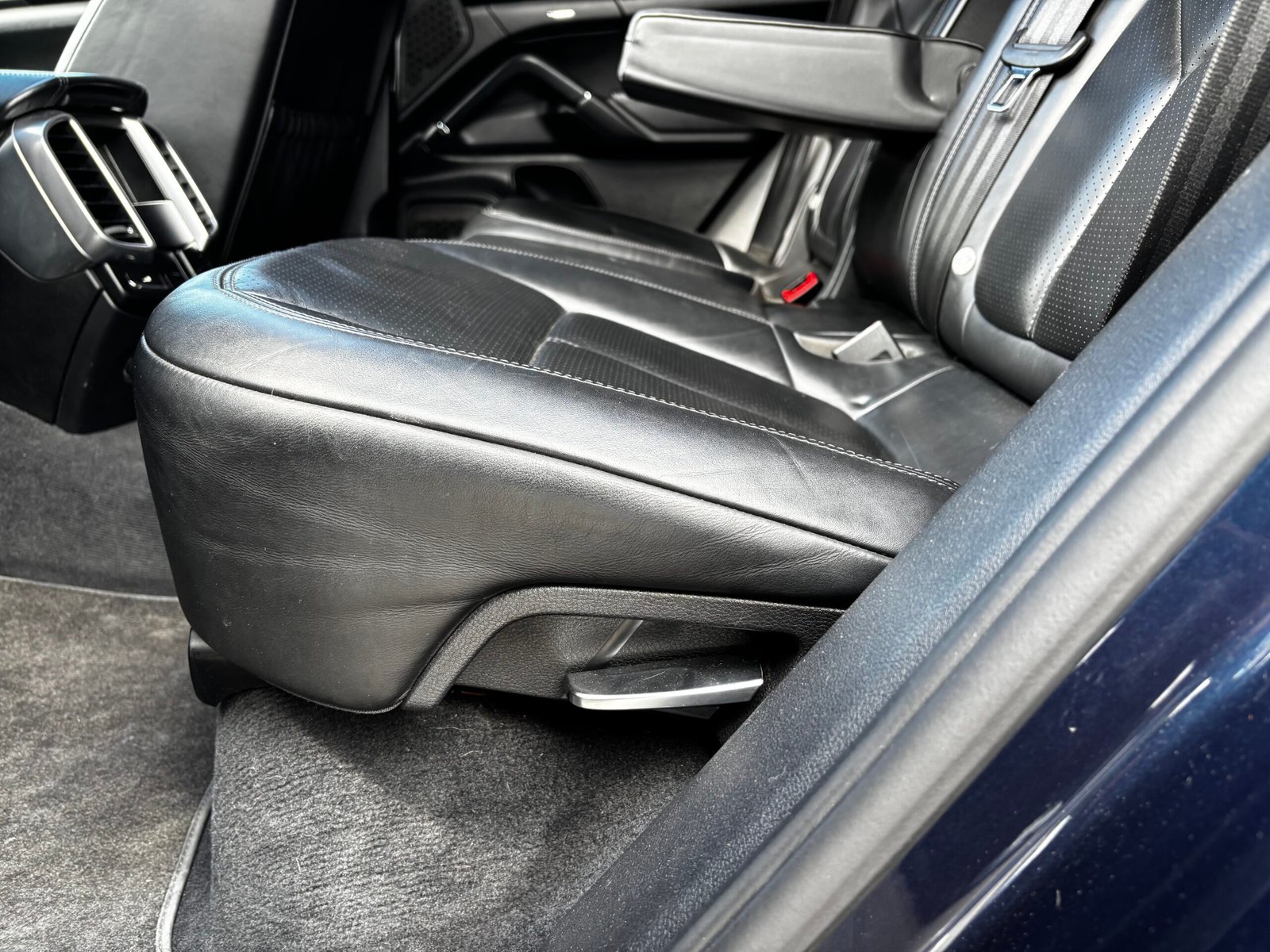 PORSCHE Cayenne Platinium edition 92A 3.0 TDi DPF V6 24V Tiptronic S 245 cv Boîte auto
