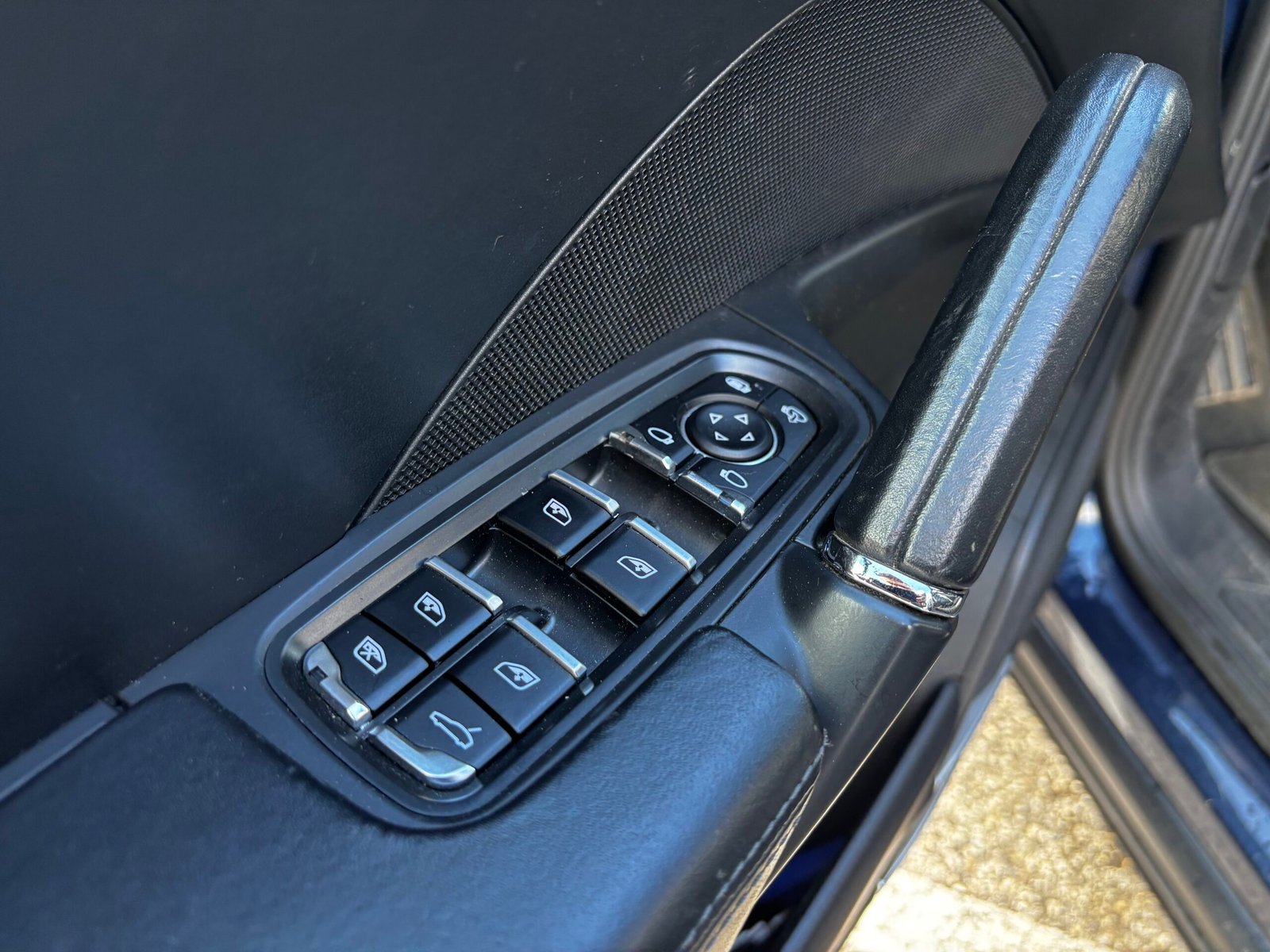 PORSCHE Cayenne Platinium edition 92A 3.0 TDi DPF V6 24V Tiptronic S 245 cv Boîte auto