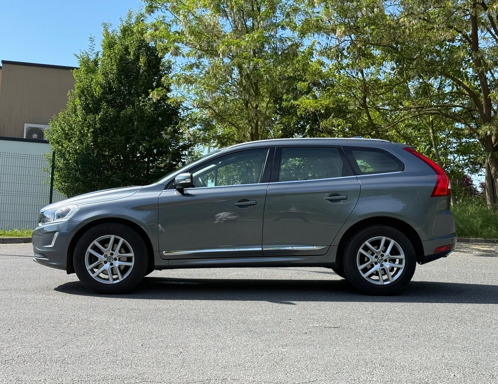 VOLVO XC60 (phase 2) D4 Geartronic 8 190 ch « Summum »
