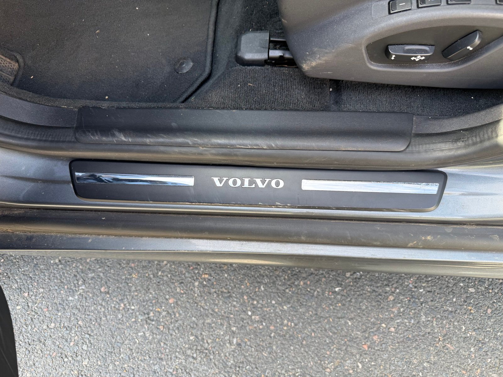 VOLVO XC60 (phase 2) D4 Geartronic 8 190 ch « Summum »