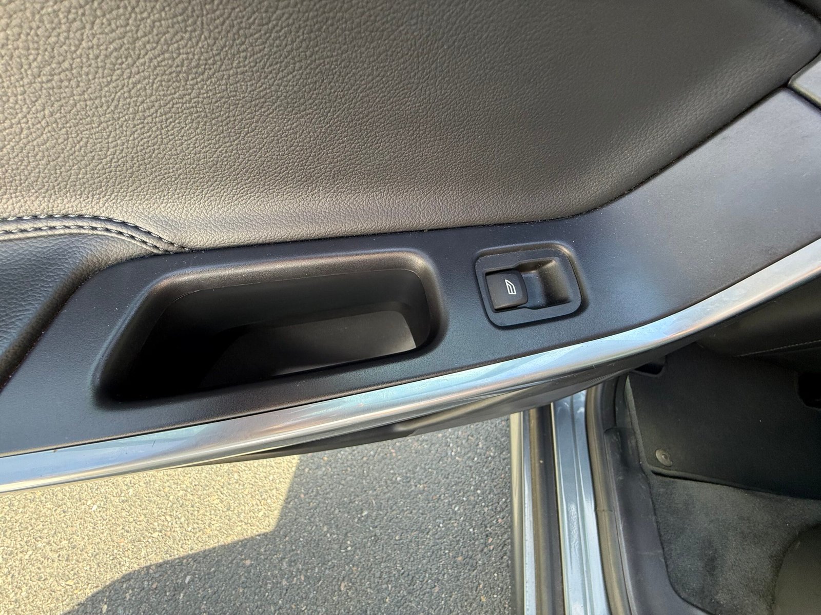 VOLVO XC60 (phase 2) D4 Geartronic 8 190 ch « Summum »