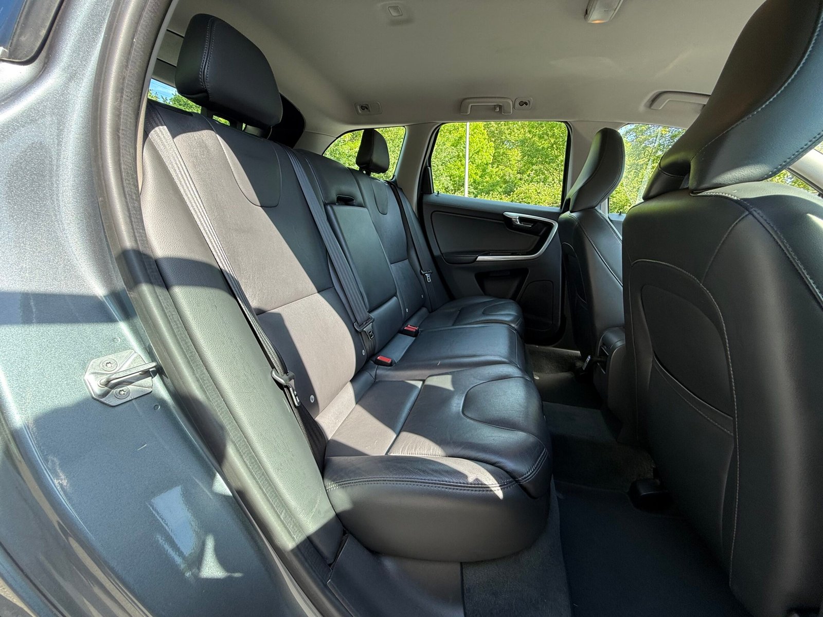 VOLVO XC60 (phase 2) D4 Geartronic 8 190 ch « Summum »