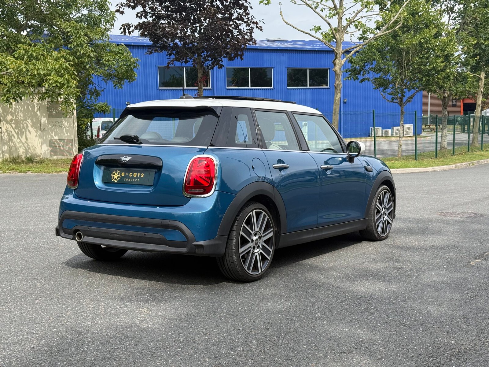 MINI Cooper 1.5 DCT7 136 ch 5 portes « Yours »