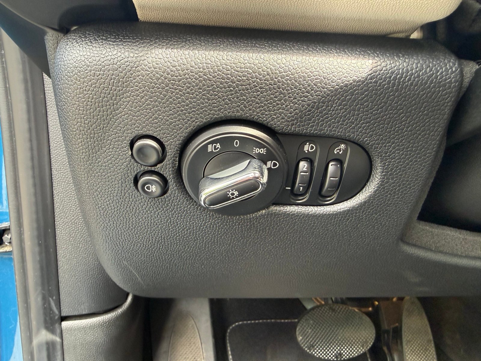 MINI Cooper 1.5 DCT7 136 ch 5 portes « Yours »