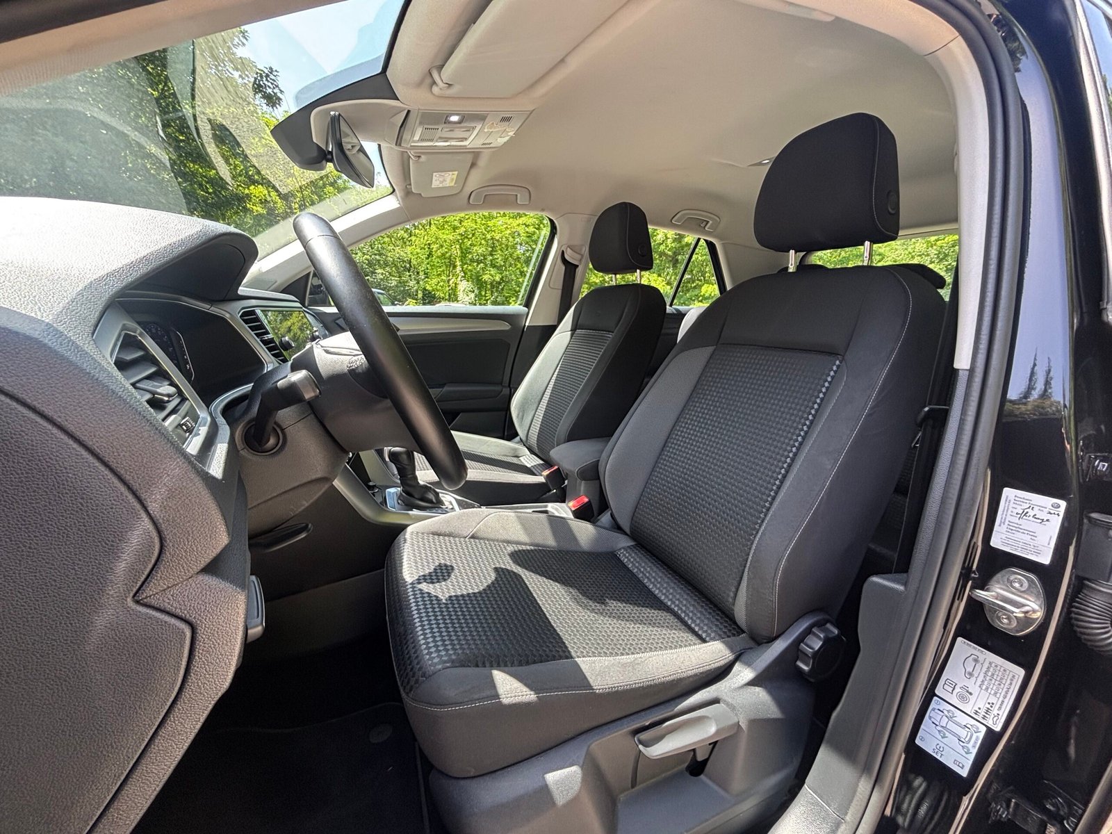 VOLKSWAGEN T-Roc 1.5 TSI DSG7 150 ACTIVE