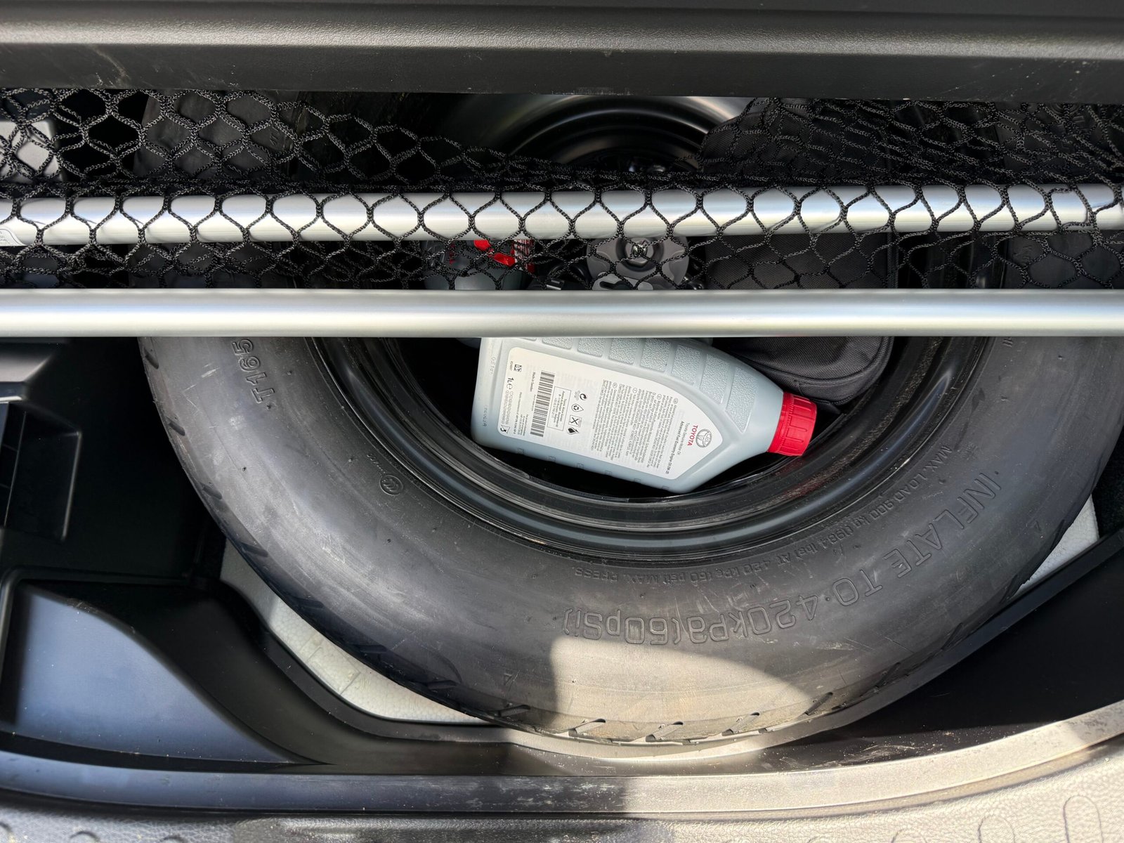 TOYOTA RAV4 IV phase 2 2.5 VVTi 197 Hybrid 4WD E-CVT 155CH « BLACK EDITION »