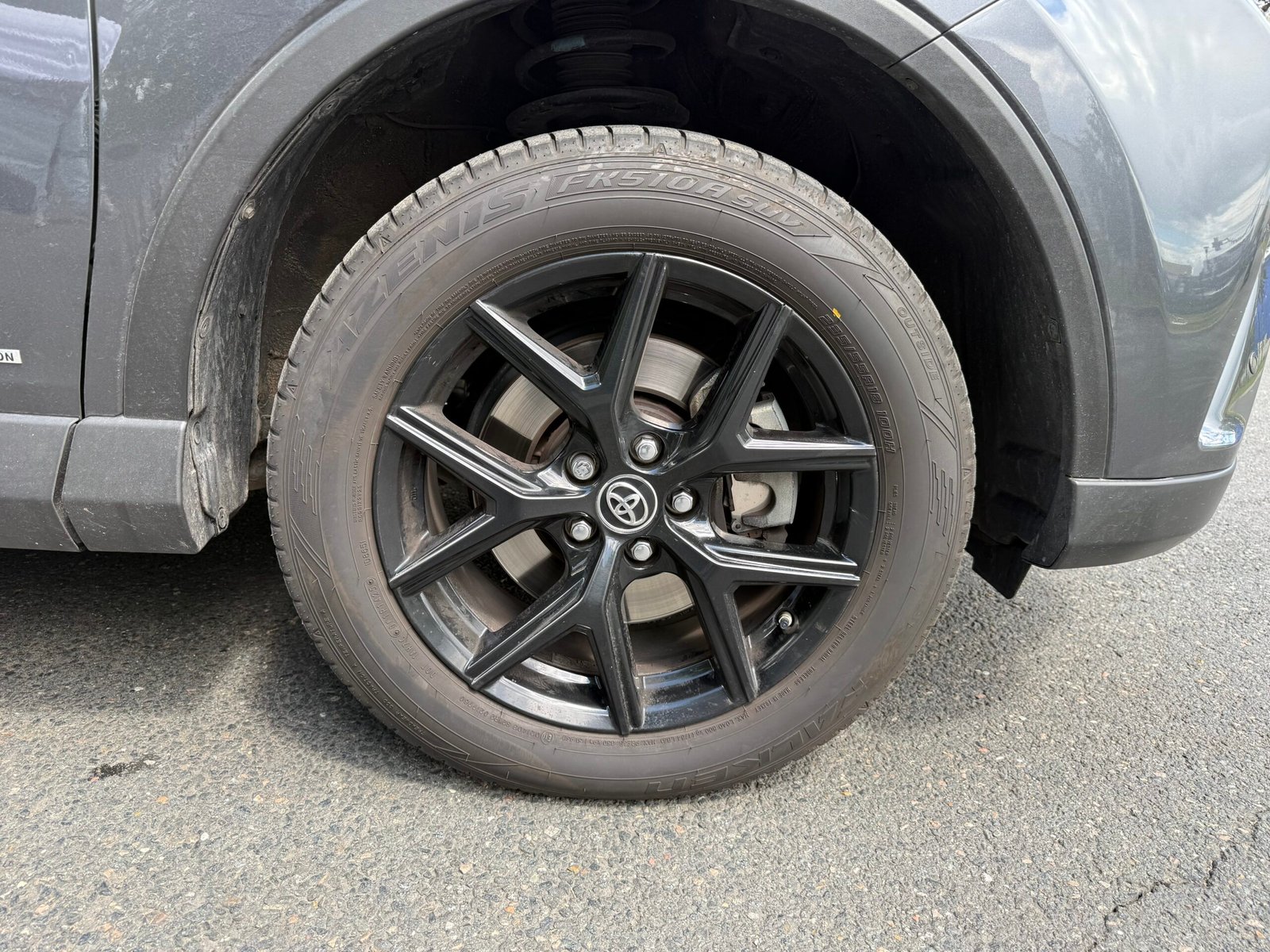 TOYOTA RAV4 IV phase 2 2.5 VVTi 197 Hybrid 4WD E-CVT 155CH « BLACK EDITION »