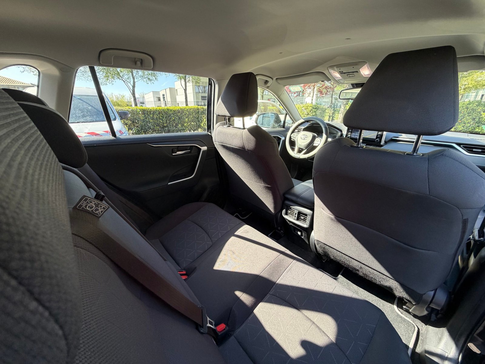 TOYOTA RAV4 2.5 VVT-iE 16V 218 Hybrid 2WD E-CVT 177 cv Boîte auto Dynamic Business ENTRETIEN FULL TOYOTA