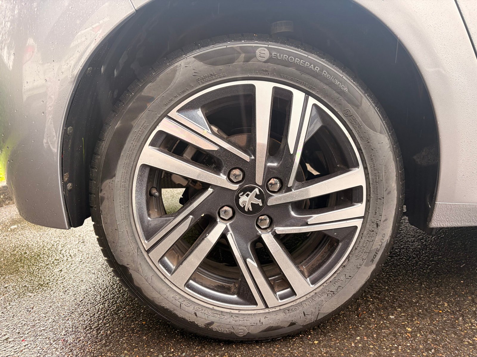 PEUGEOT 208 – II 5 Portes 1.2 PureTech 12V S&S 100 cv Allure
