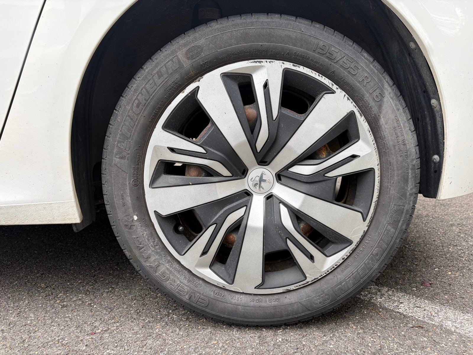 PEUGEOT 208 5 Portes 1.2 PureTech 12V S&S 75 cv Allure