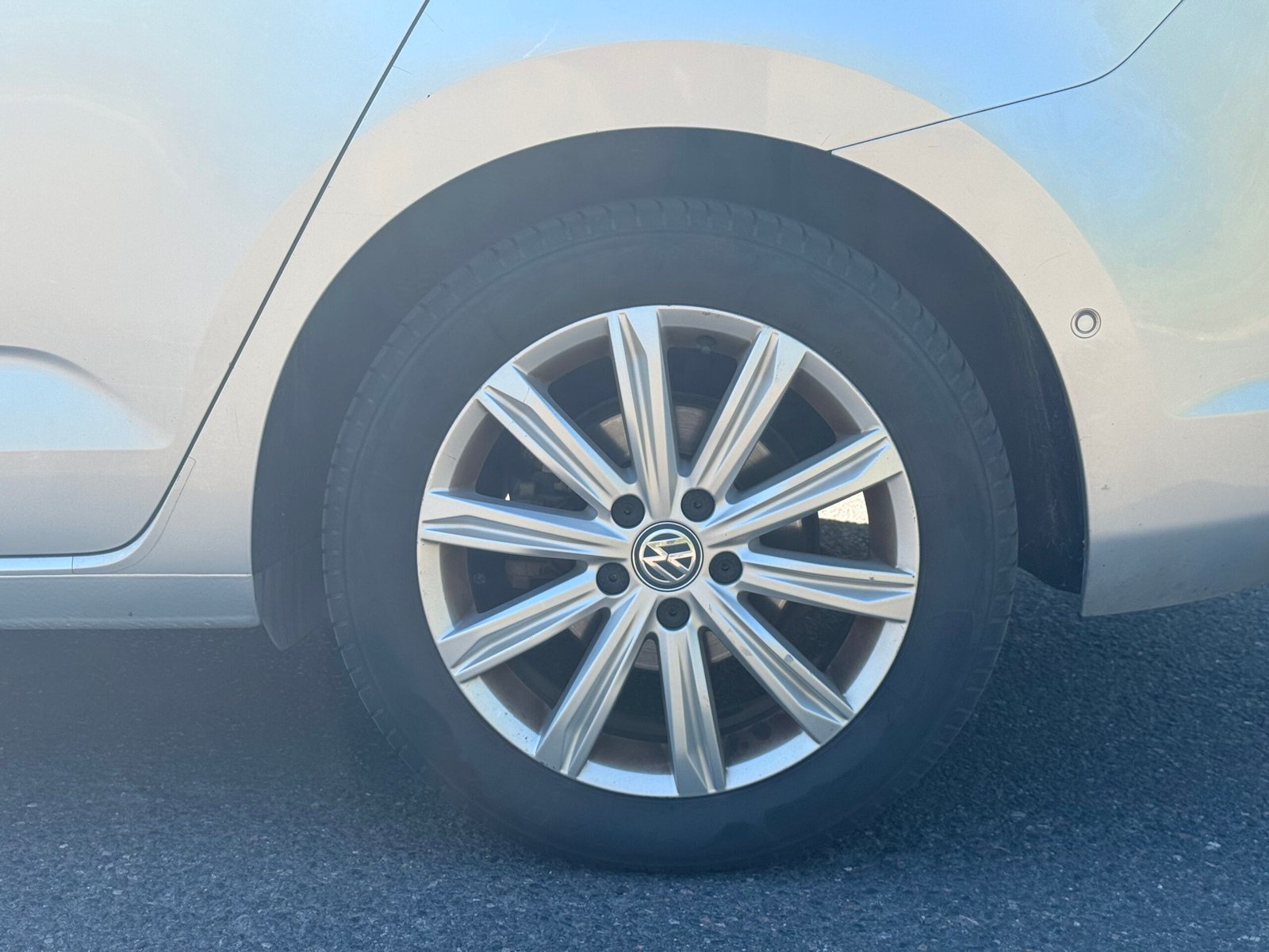 VOLKSWAGEN Touran II 1.4 TSI 150 cv / finition Carat