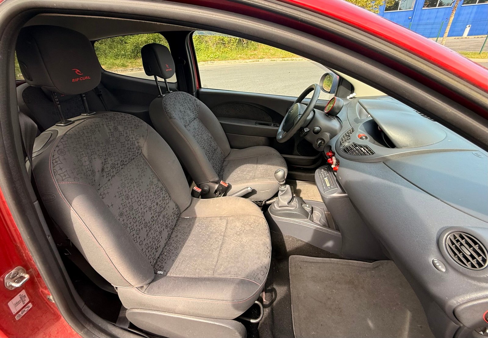 RENAULT Twingo II Ripcurl 1.2 i 75 cv