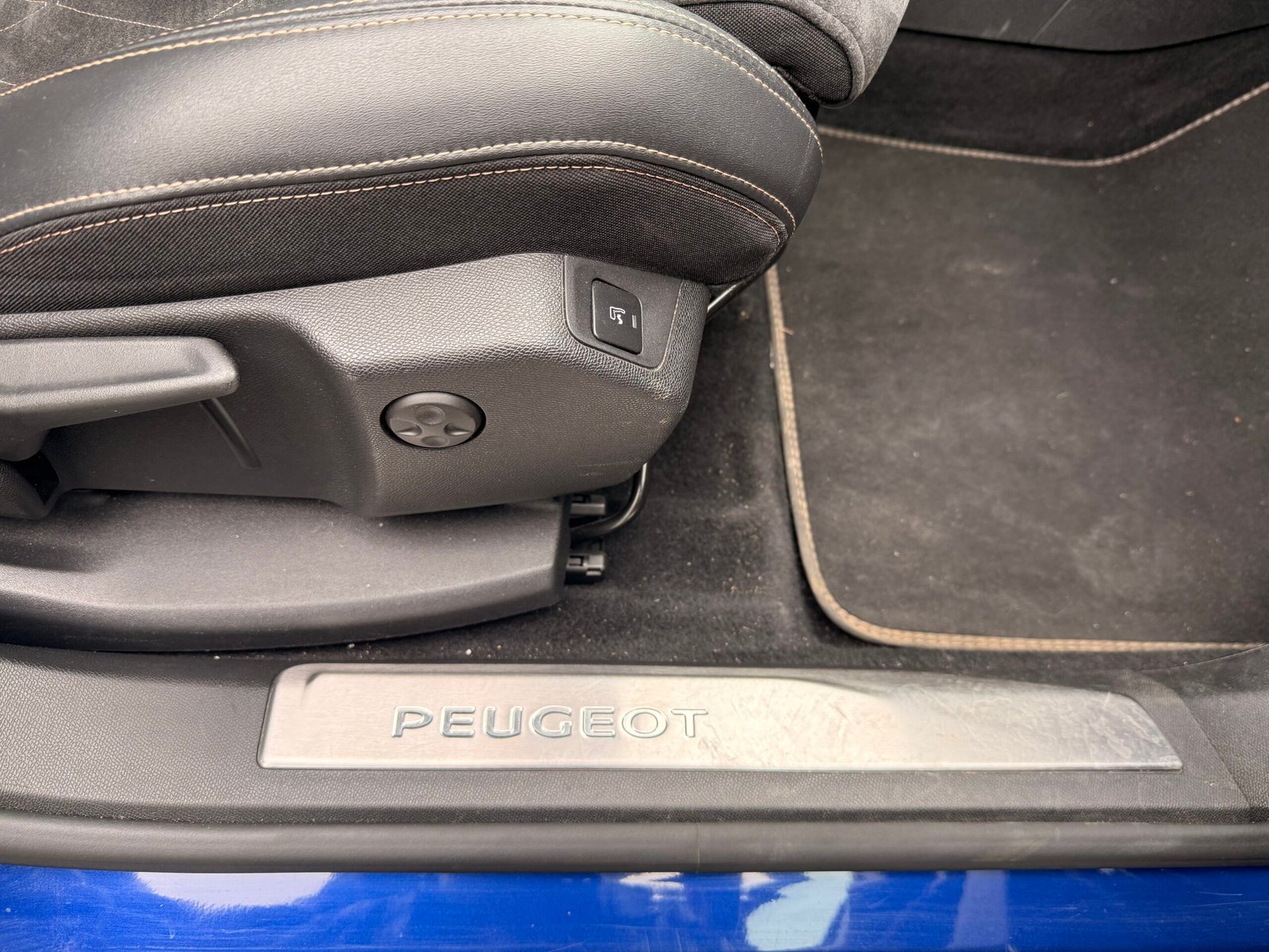 PEUGEOT 3008 GT II 2.0 BlueHDi EAT8 177 cv Boîte auto